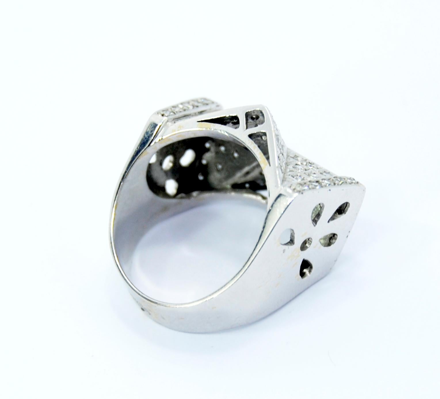 Round Cut Cathedral Ring in 18 Karat White Gold and Diamonds For Sale