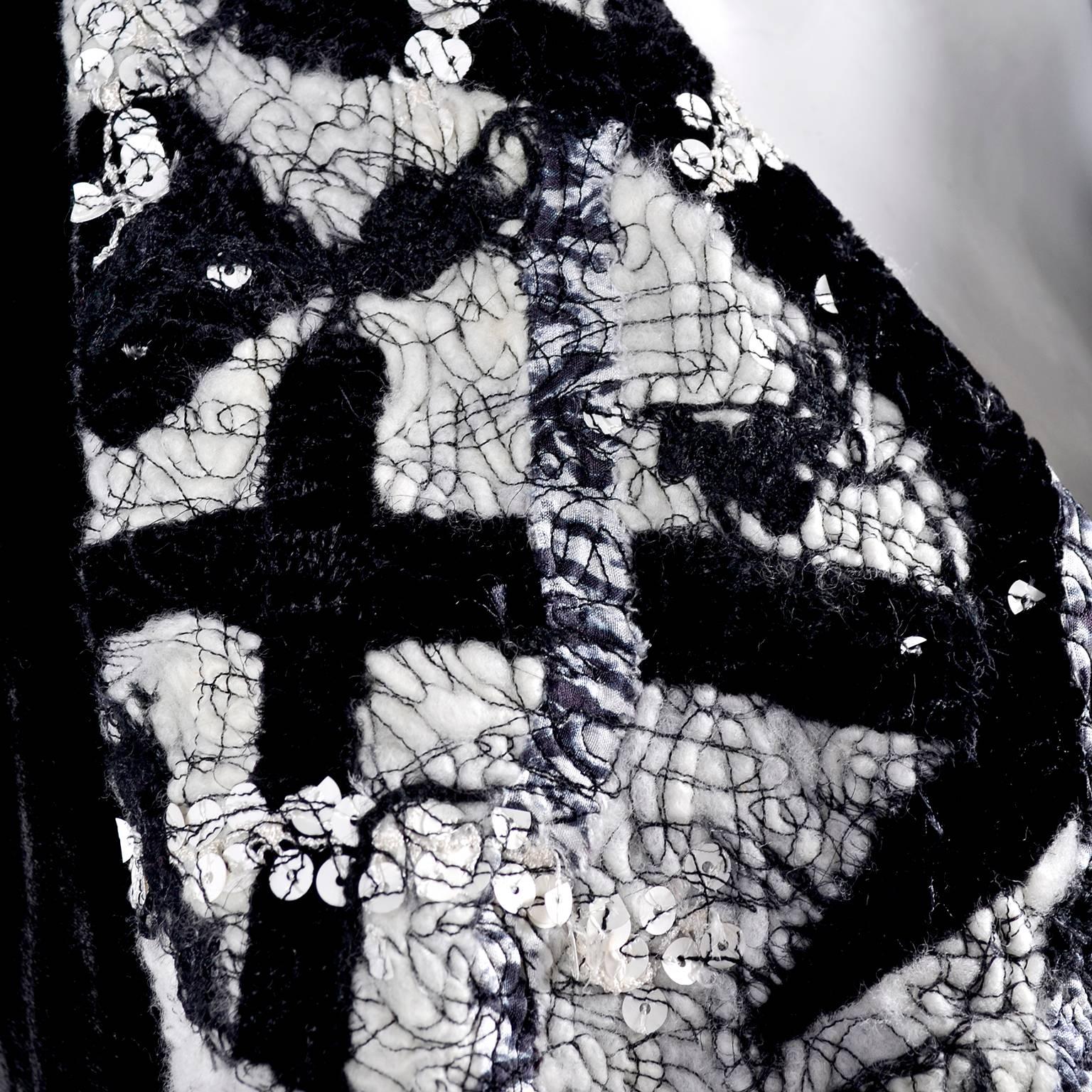 Catherine Bacon - Manteau de soirée vintage en velours noir, laine mohair blanche et paillettes Pour femmes en vente