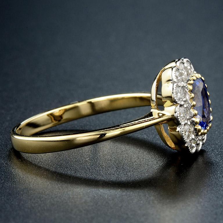 For Sale:  Ceylon Sapphire with Diamond Vintage Halo Ring in Yellow Gold 18K 5