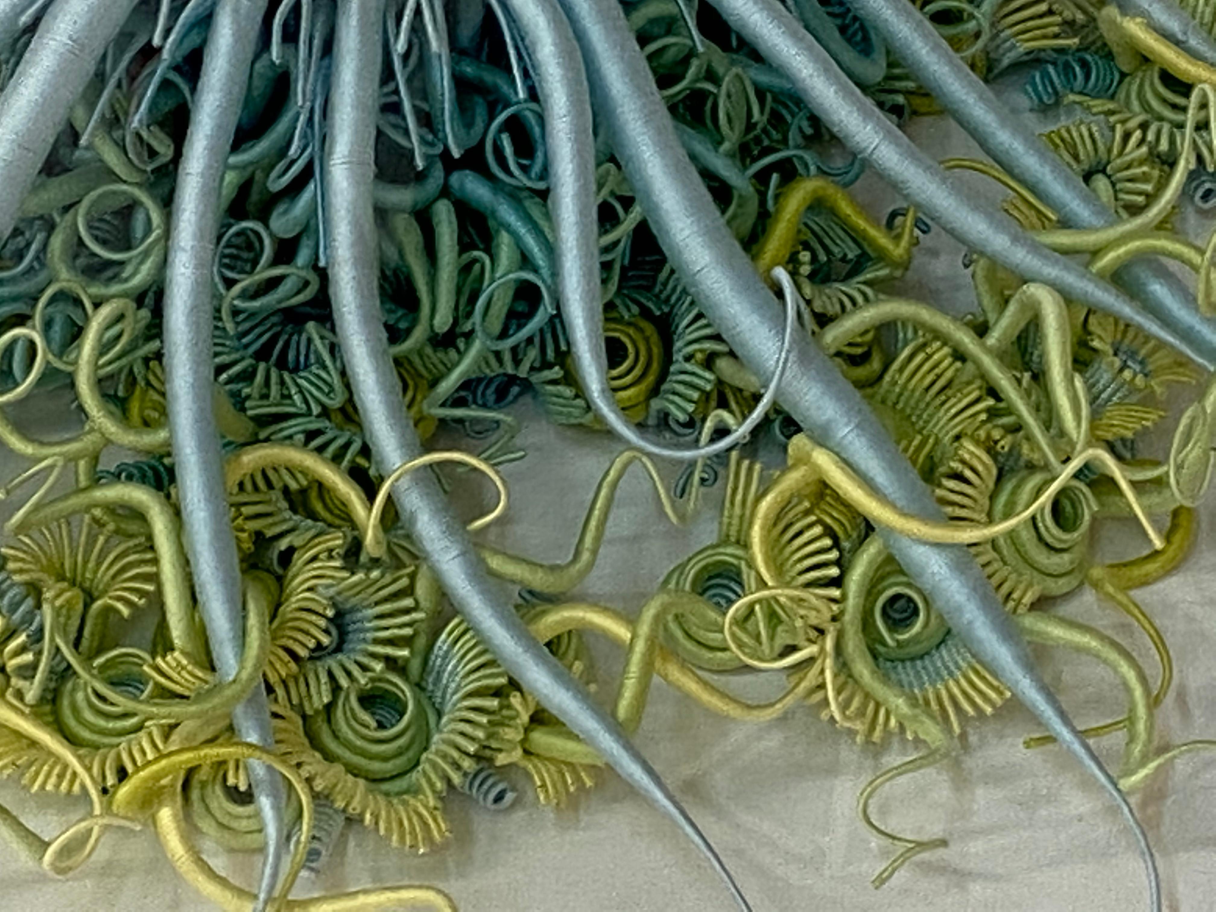 Specimen 18, Sculpture encadrée en fibre teintée à la main bleu vert inspirée de la nature marine en vente 13