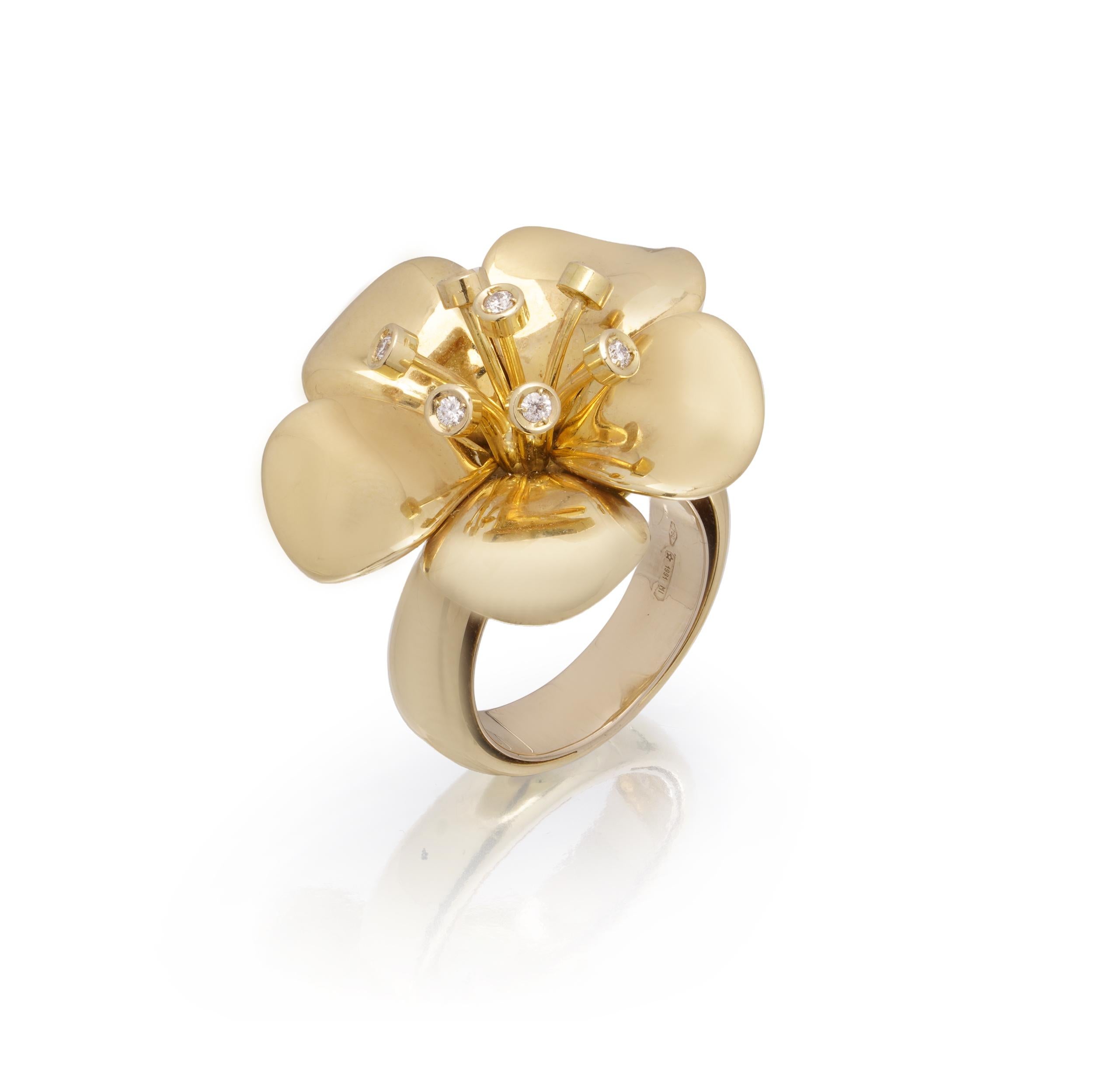 Catherine Prevost 18kt Yellow Gold and Diamond Flower Ring en Bueno estado para la venta en Braintree, GB