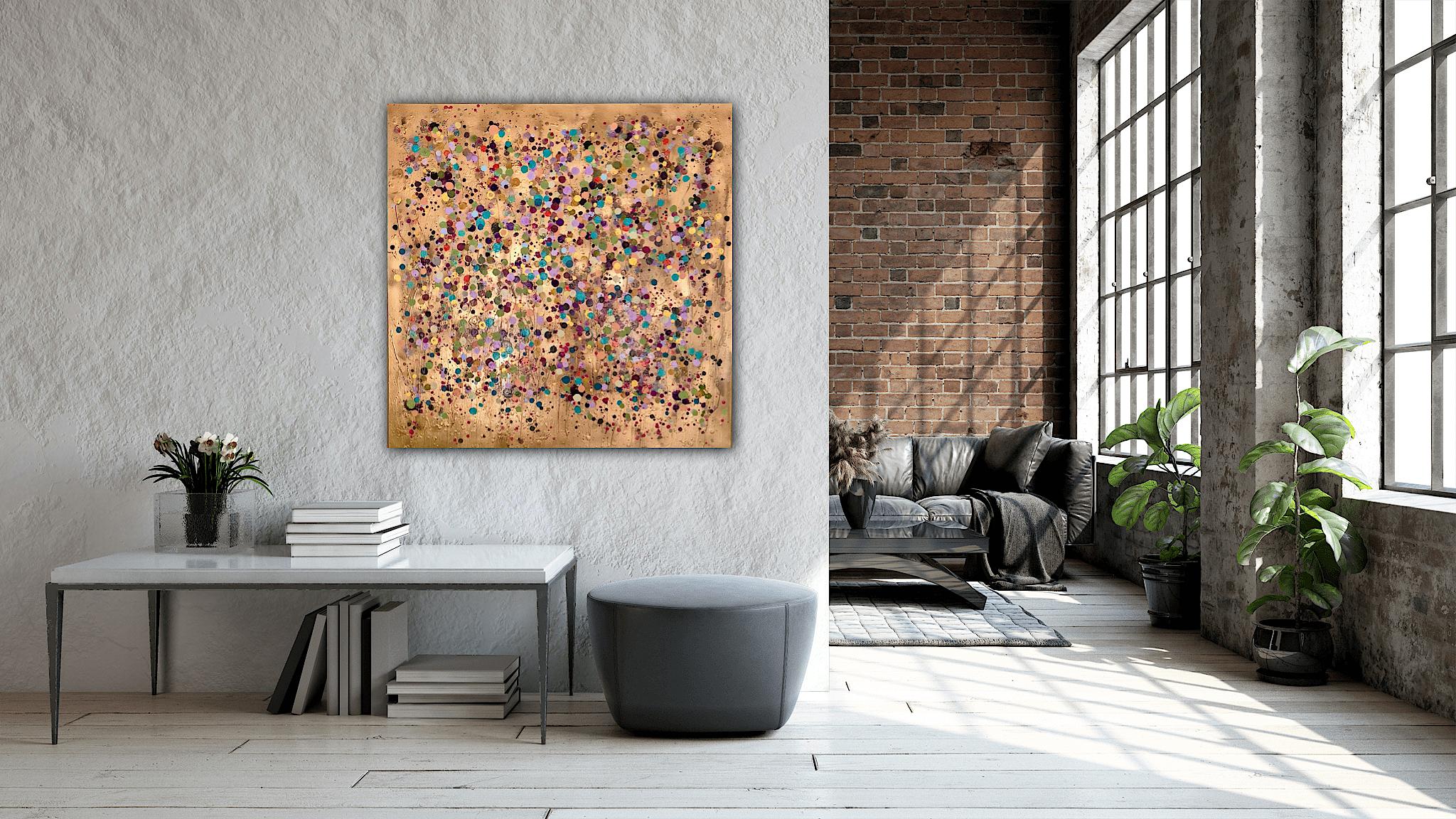 Éclaboussures d'or. Il ne s'agit pas d'une simple peinture décorative, même si elle fonctionne à ce niveau, mais d'une véritable profondeur et d'une multitude de couches. L'or se déplace avec la lumière et le spray d'or a créé des cercles à