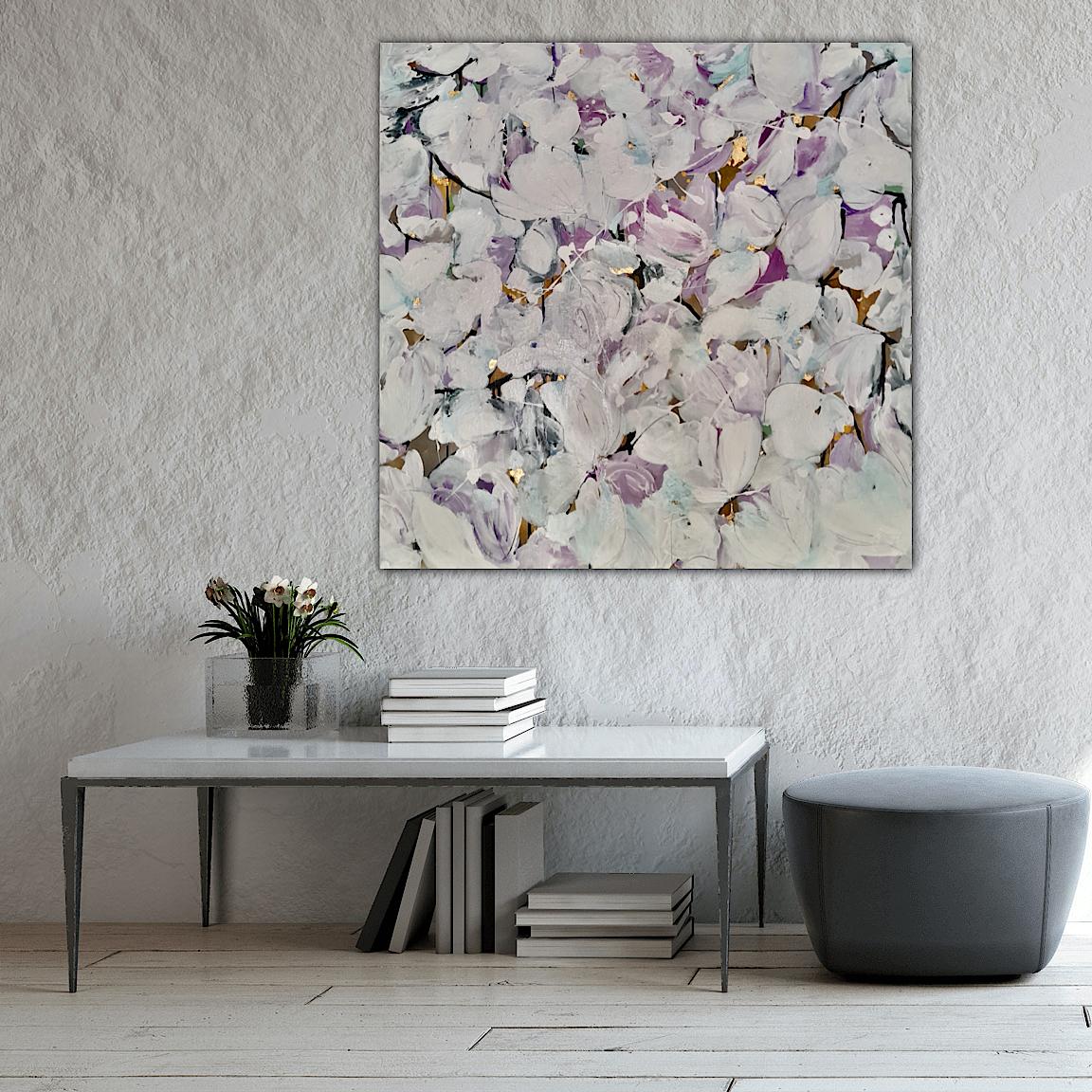 Ich liebe Magnolia Blossom und dies ist eine Hommage an die wundervollen subtilen Violett- und Goldtöne, die man zur Magnolienblütenzeit bekommt. Ich habe mit den fabelhaften Formen und der Struktur der Blume gespielt, indem ich eine Farbe verwendet