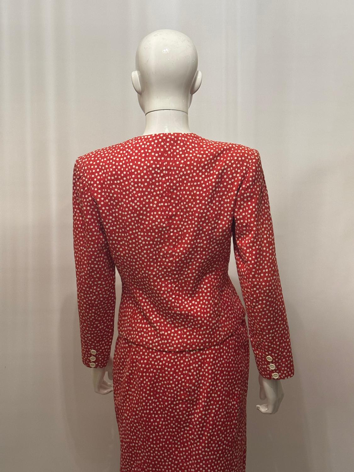 Catherine Walker: abito con gonna a macchie bianche e rosse in vendita 2