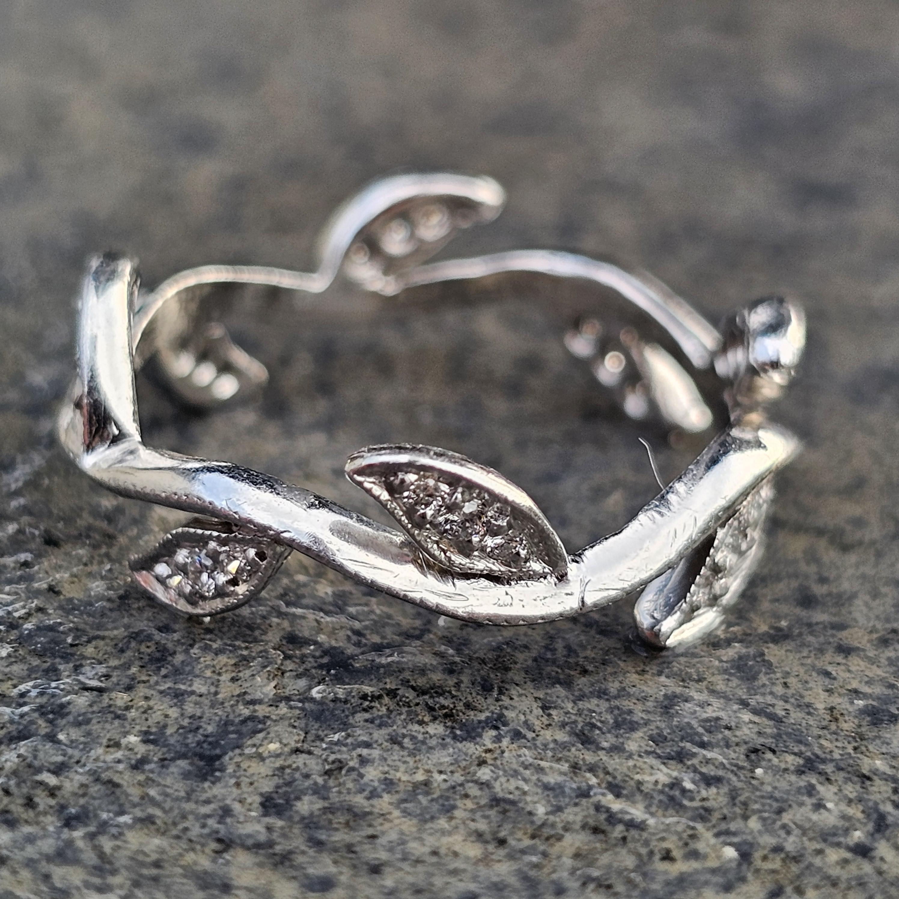Cathy Waterman Platinum Diamond Ring Eternity Band Leaf floral size 6.75 For Sale 2