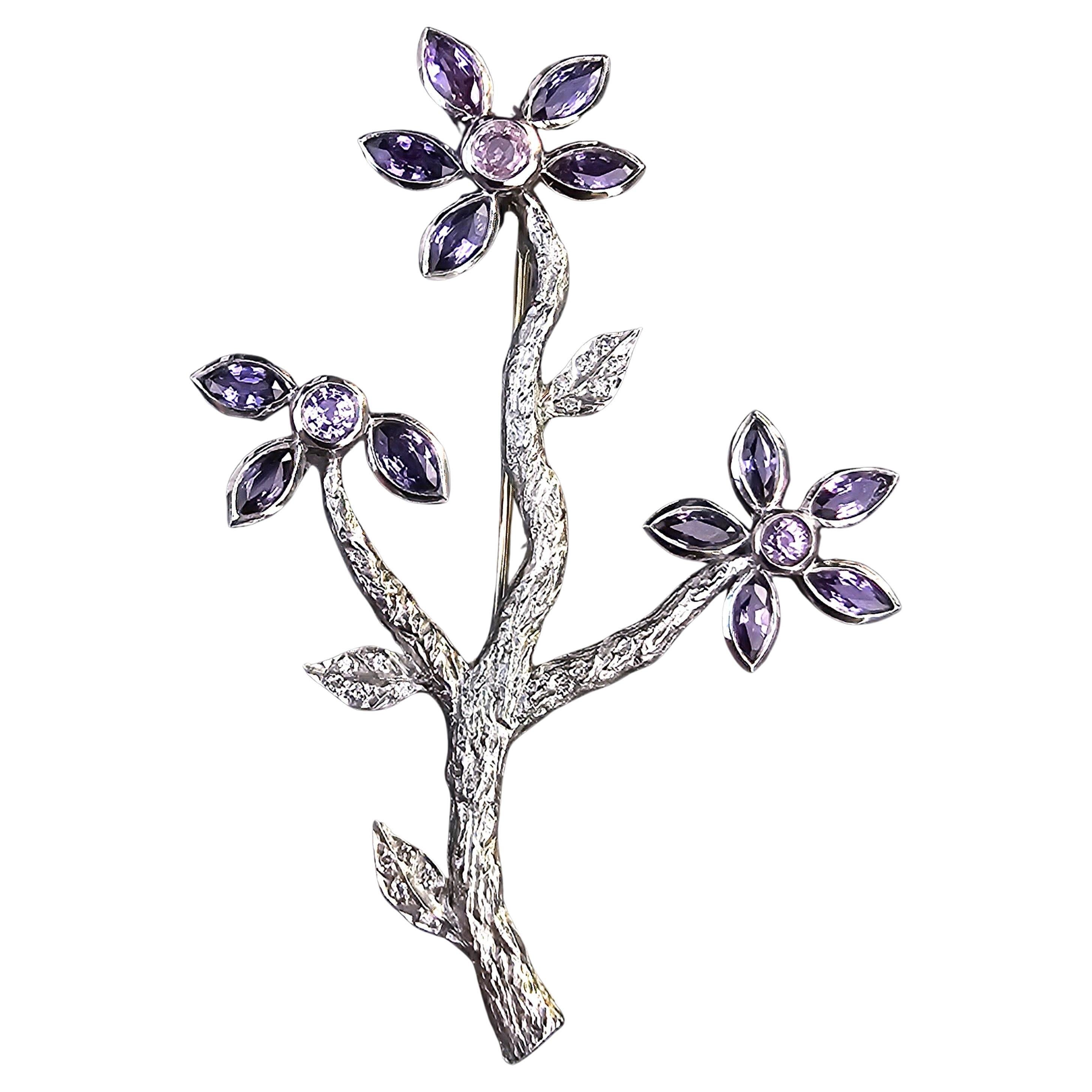 Cathy Waterman Spilla floreale in platino con diamante e zaffiro viola in vendita