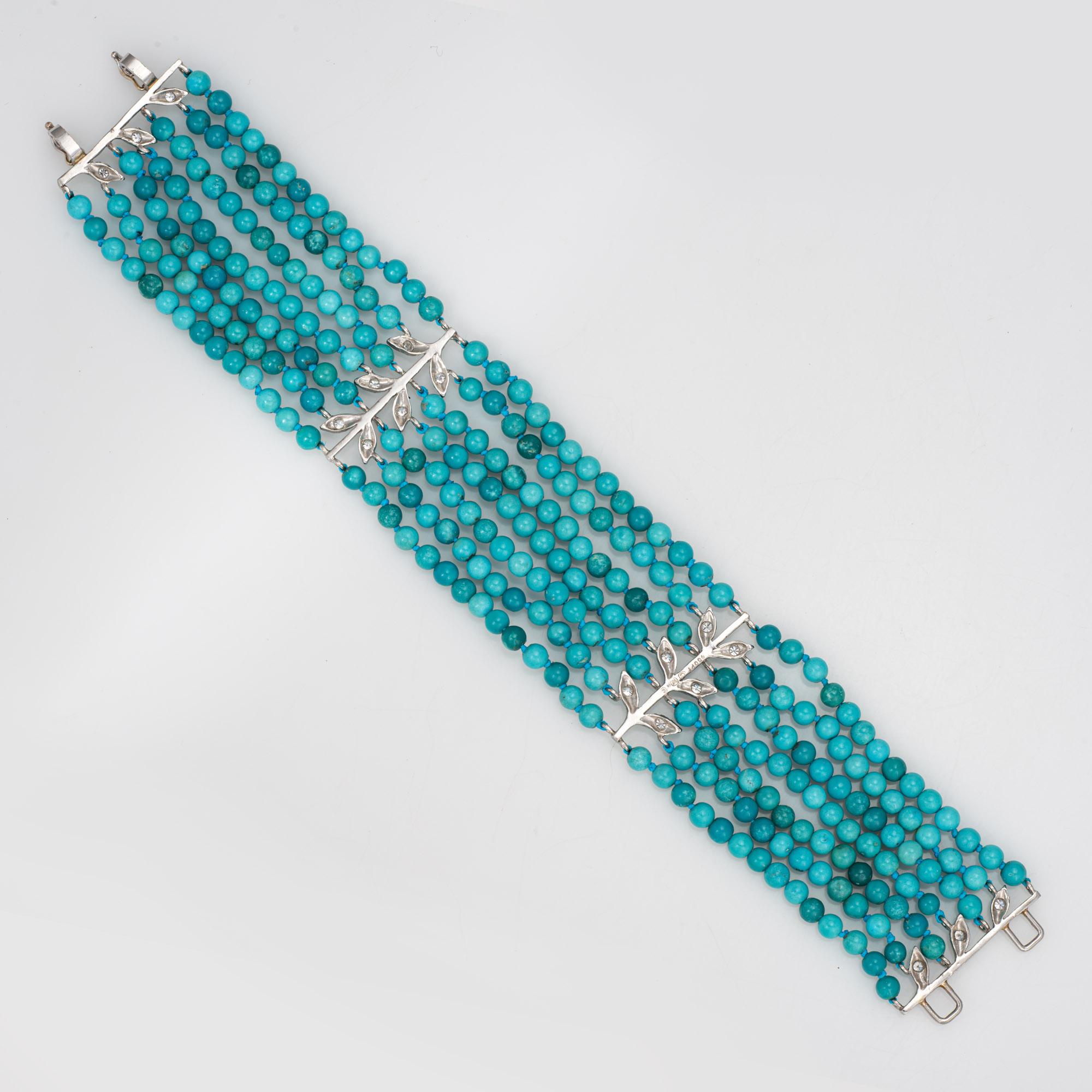 Bracelet 7 rangs de turquoise et de diamants de Cathy Waterman, en platine 900. 

Sept rangs de perles turquoises mesurent 3,5 mm chacun. Le total des diamants est estimé à 0,18 carats (couleur H-I et pureté VS2-SI1). Note : variance de couleur et