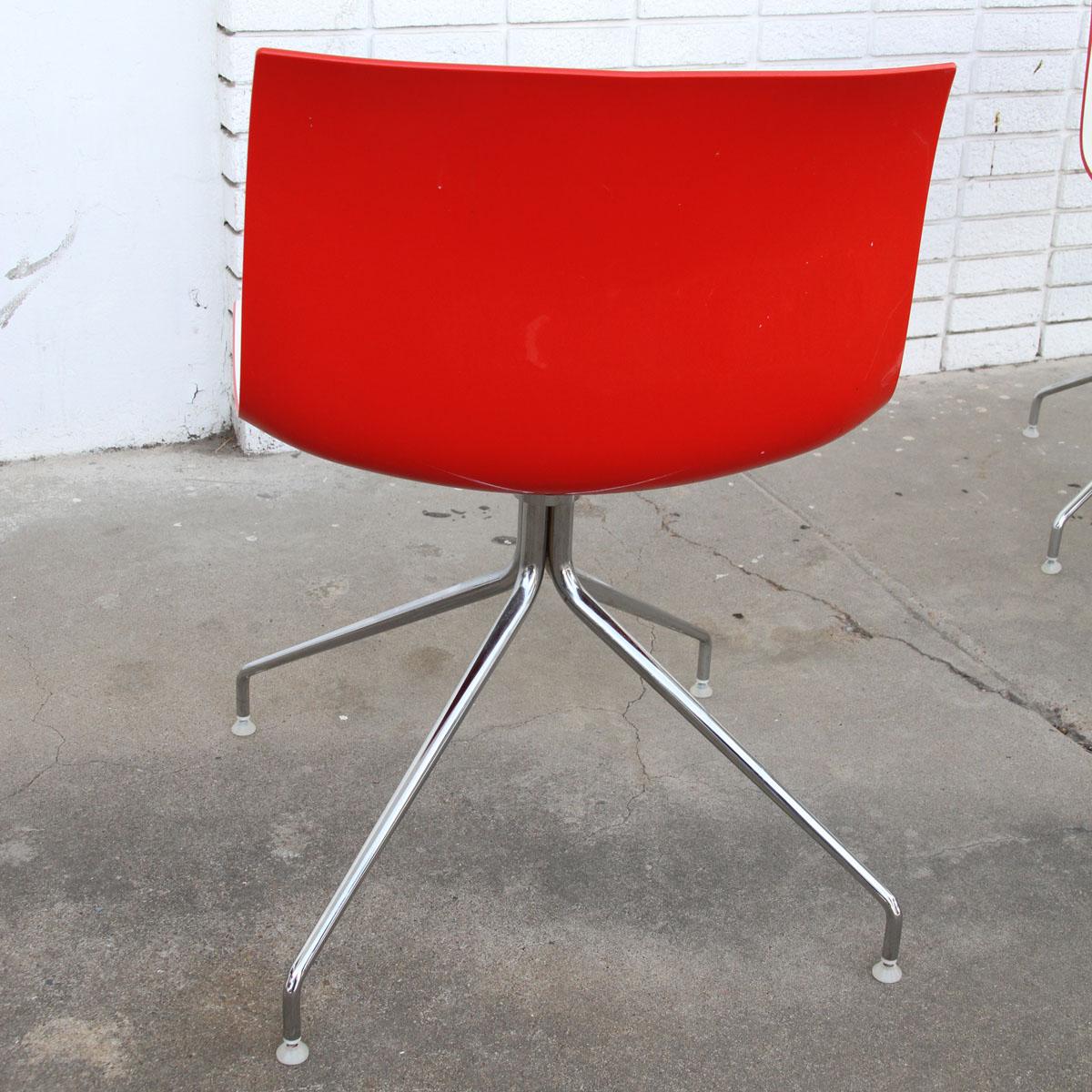 Contemporary Catifa 46 Dining Chairs and Dizzie Dining Table by Lievore Altherr Molina