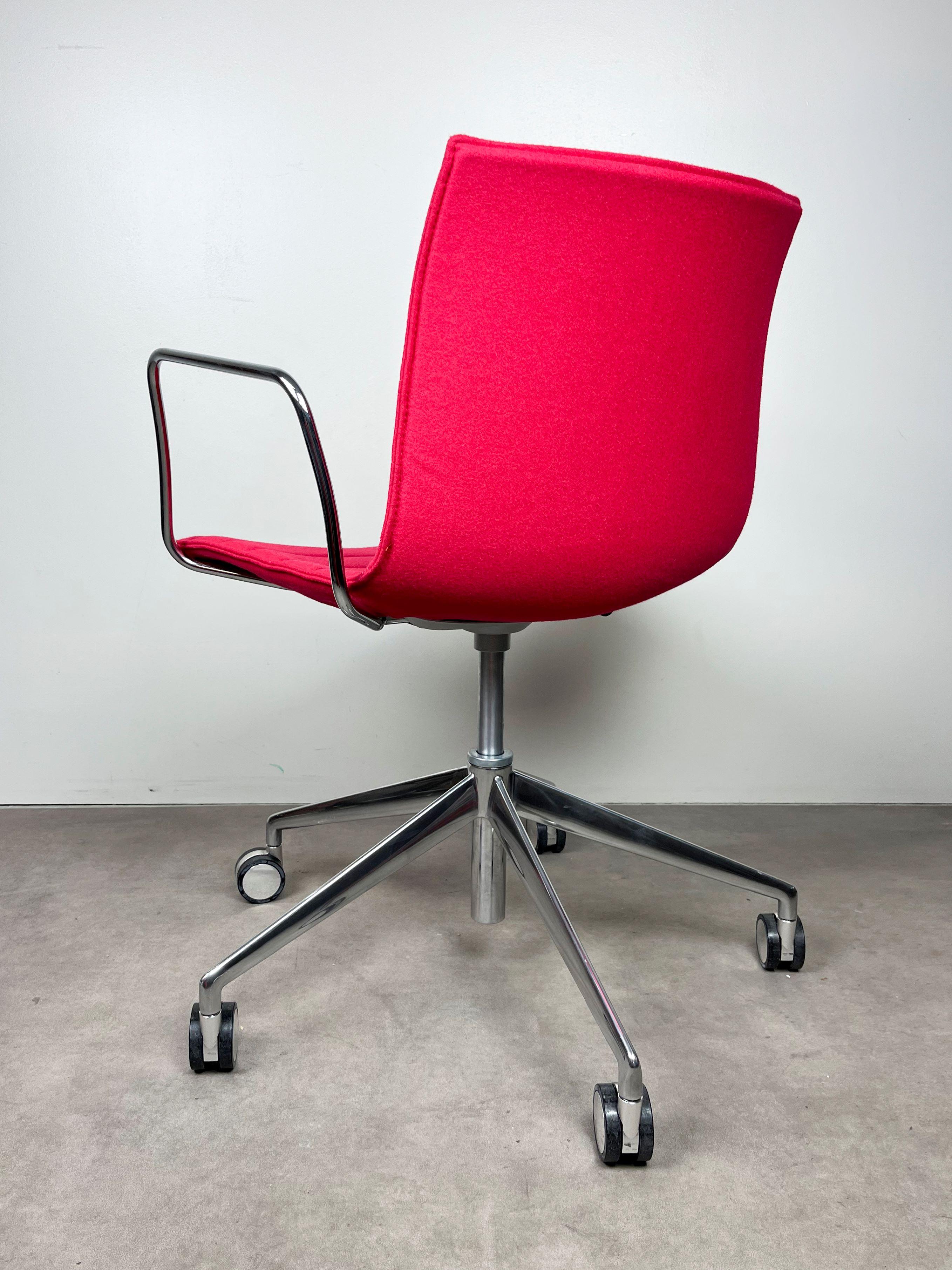 Contemporary Catifa 46 in Pink Colour, by Lievore Altherr Molina for Arper, 2004
