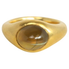 Cat's Eye Cabochon Gypsy Ring – 22K Yellow Gold, Sri Lankan