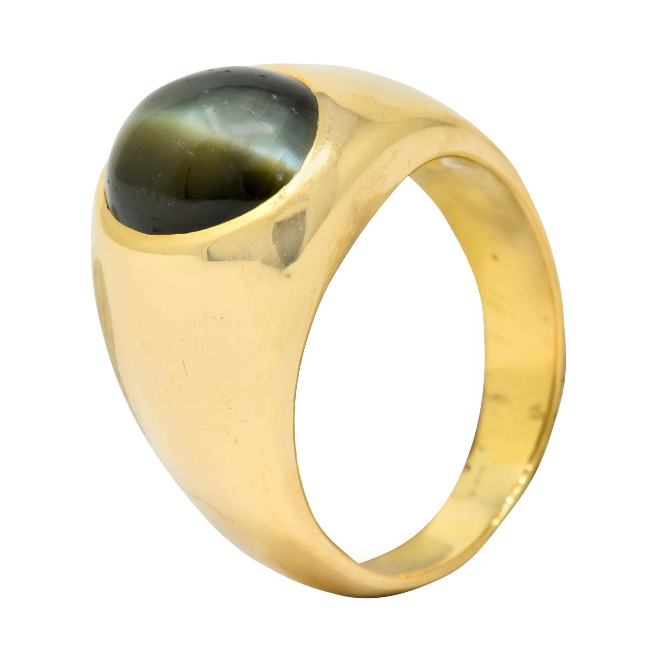 Cat's Eye Chrysoberyl 18 Karat Yellow Gold Unisex Ring In Excellent Condition In Philadelphia, PA
