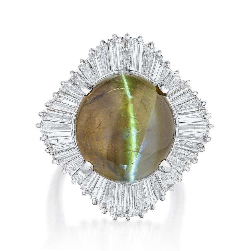Titel:
3,43 Karat Baguette Form Platin Ballerina Ring


Stil:
Ballerina


Metall:
Platin


Edelstein 1:
3,43 Karat


Anzahl von Steinen:
1


Die Form:
Baguette-Form


Größe:
8.75


Gewicht:
19.8