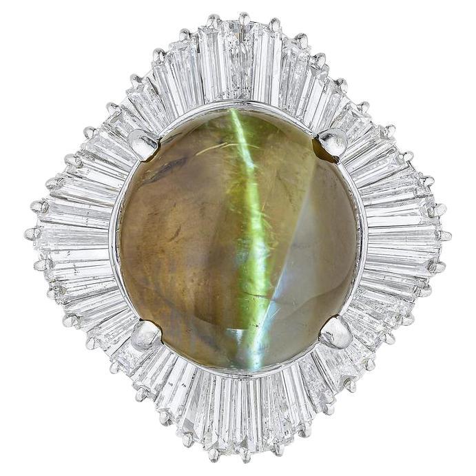 Cat's-Eye Chrysoberyl 3.43 Carat Baguette Shape Platinum Ballerina Ring