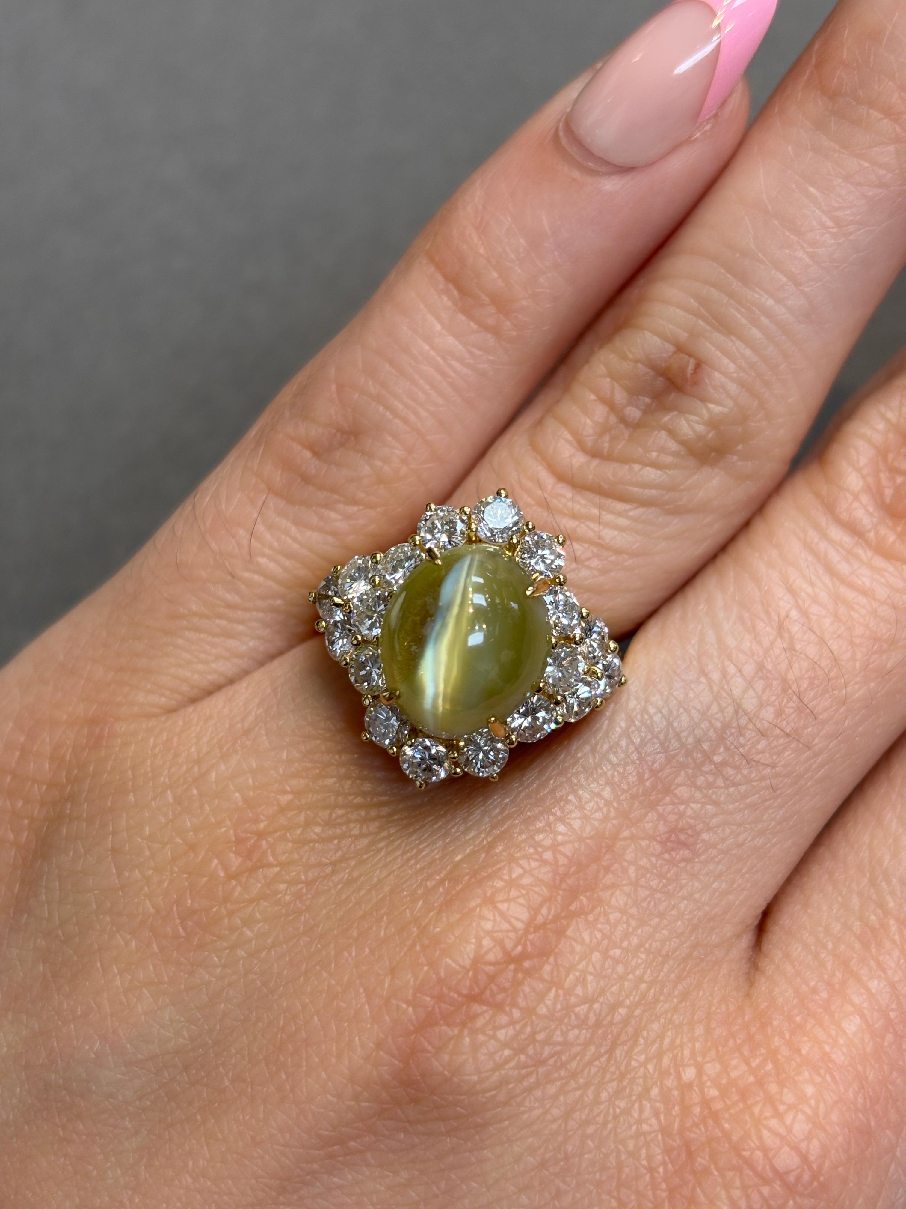 Ring mit Katzenauge, Chrysoberyll und Diamant (Gemischter Schliff) im Angebot