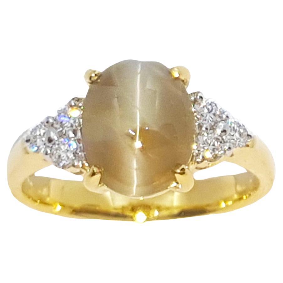 Katzenauge Chrysoberyll mit Diamantring in 18 Karat Goldfassungen gefasst