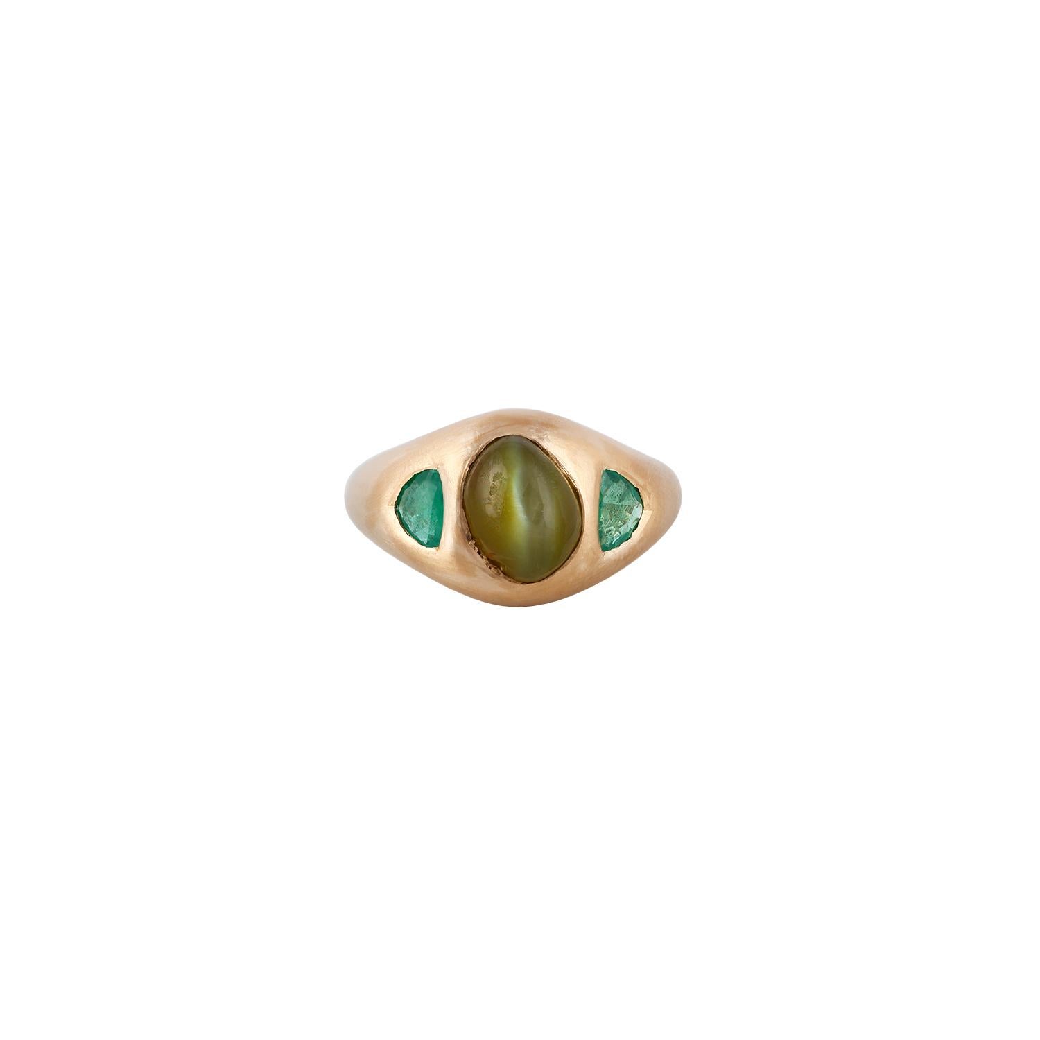Cats Eye & Emerald Surrounded By Matte Finish 18k Yellow Gold Ring


Cats Eye - 4.94 CTS
Emerald  - 0.61 CTS

Matte Finish 18k Yellow Gold

Custom Services
Resizing is available.
Request Customization

size - 6.5




