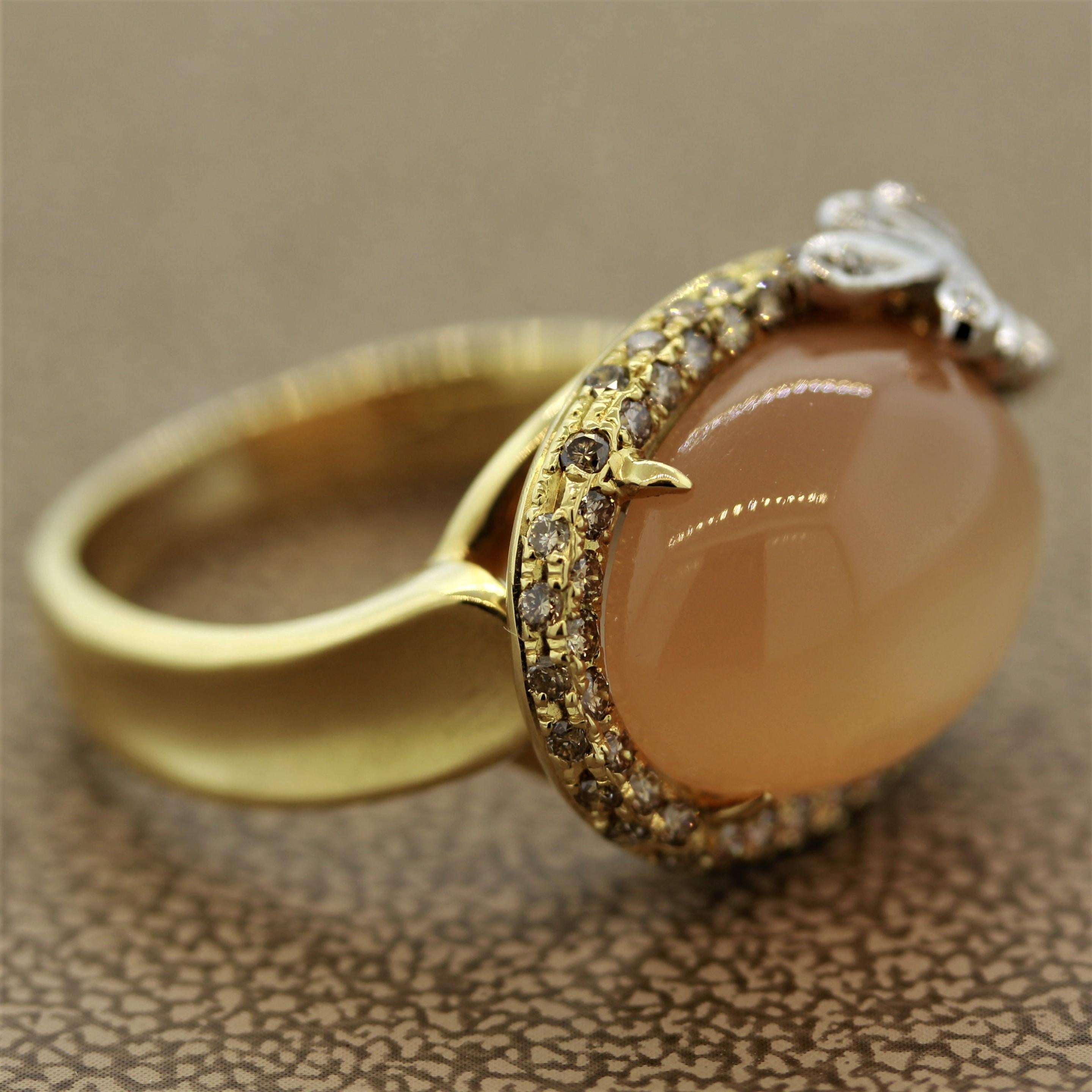 Cat’s Eye Moonstone Diamond Gold Ring In New Condition For Sale In Beverly Hills, CA