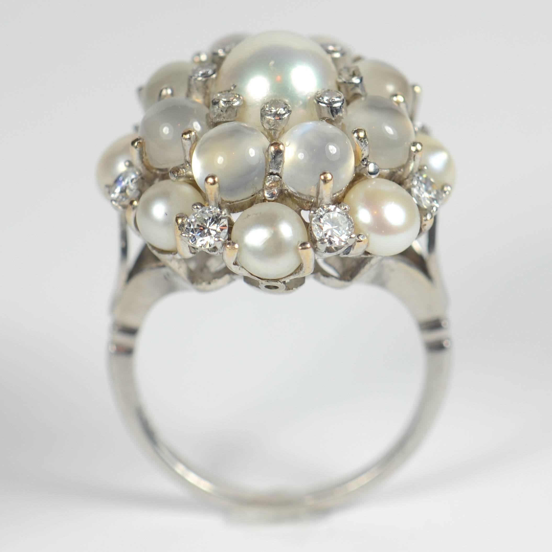 Round Cut Cat's Eye Moonstone Pearl White Gold Bombe Ring For Sale