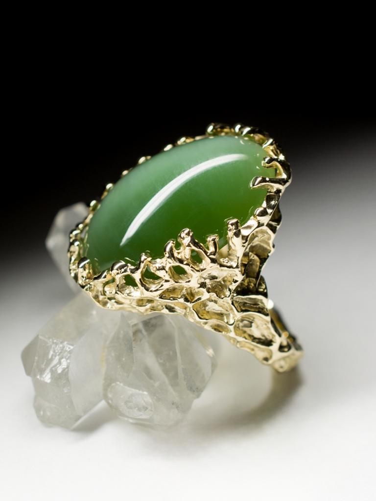 Cat's Eye Nephrite Jade Gold Ring Chatoyant Effect Gemstone Moss Green For Sale 10