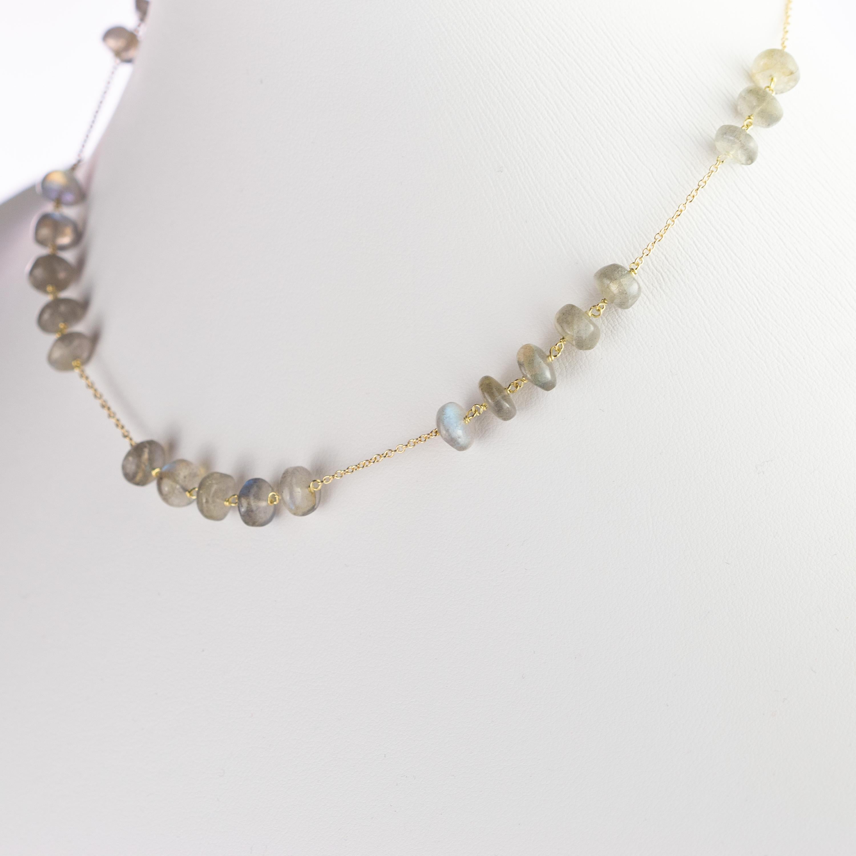 Collier cocktail chic à chaîne en or jaune 9 carats avec rondelles en forme d'œil de chat, fait à la main Pour femmes en vente