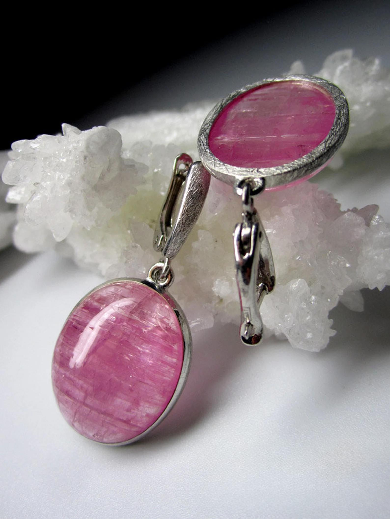 Orecchini d'argento con tormalina rubellite occhio di gatto Effetto catoyant Regalo naturale per lei in vendita 1