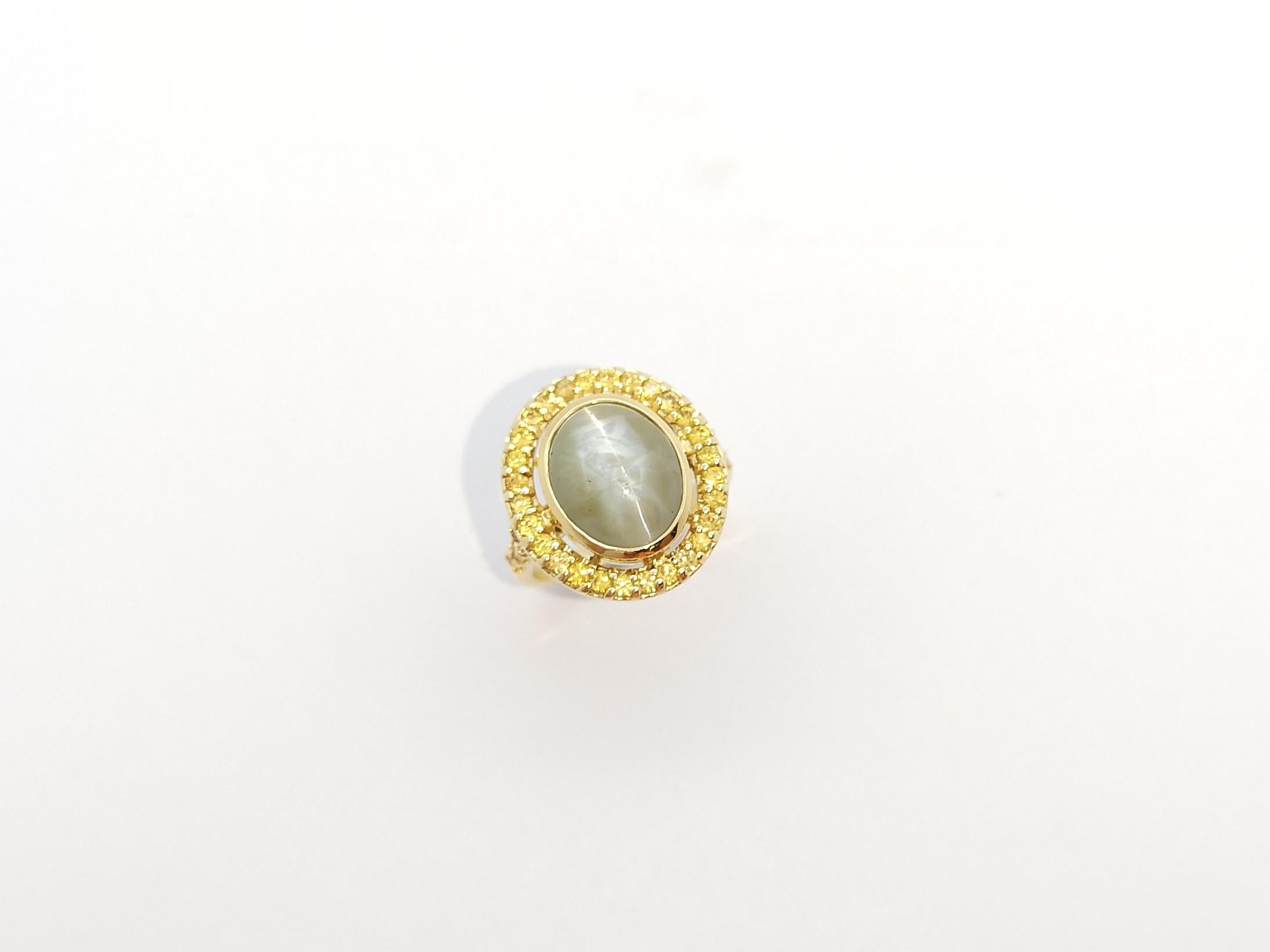 Cat's Eye with Yellow Sapphire Ring set in 18K Gold Settings For Sale 9