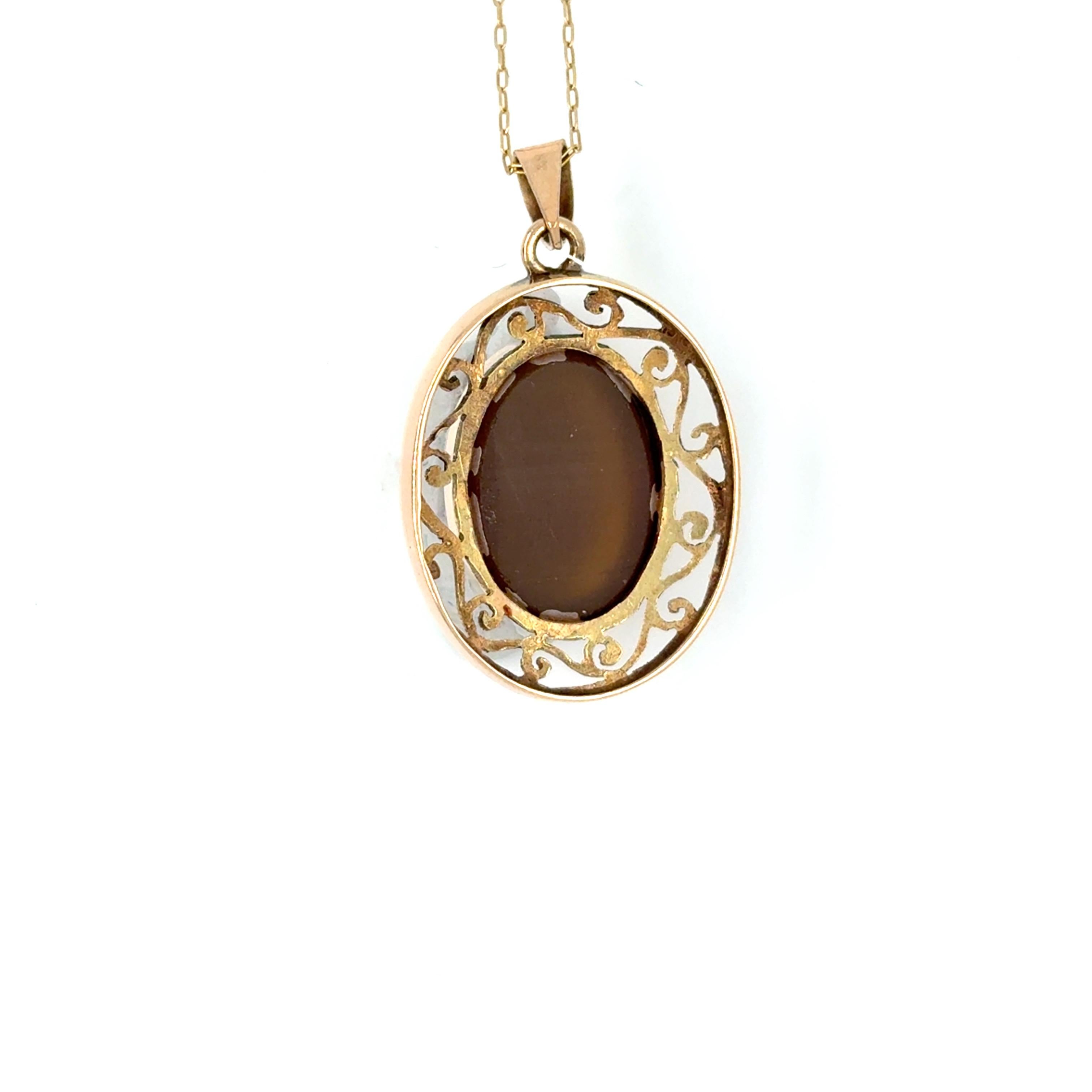 Cat's Eye Yellow Gold Pendant Necklace For Sale 5
