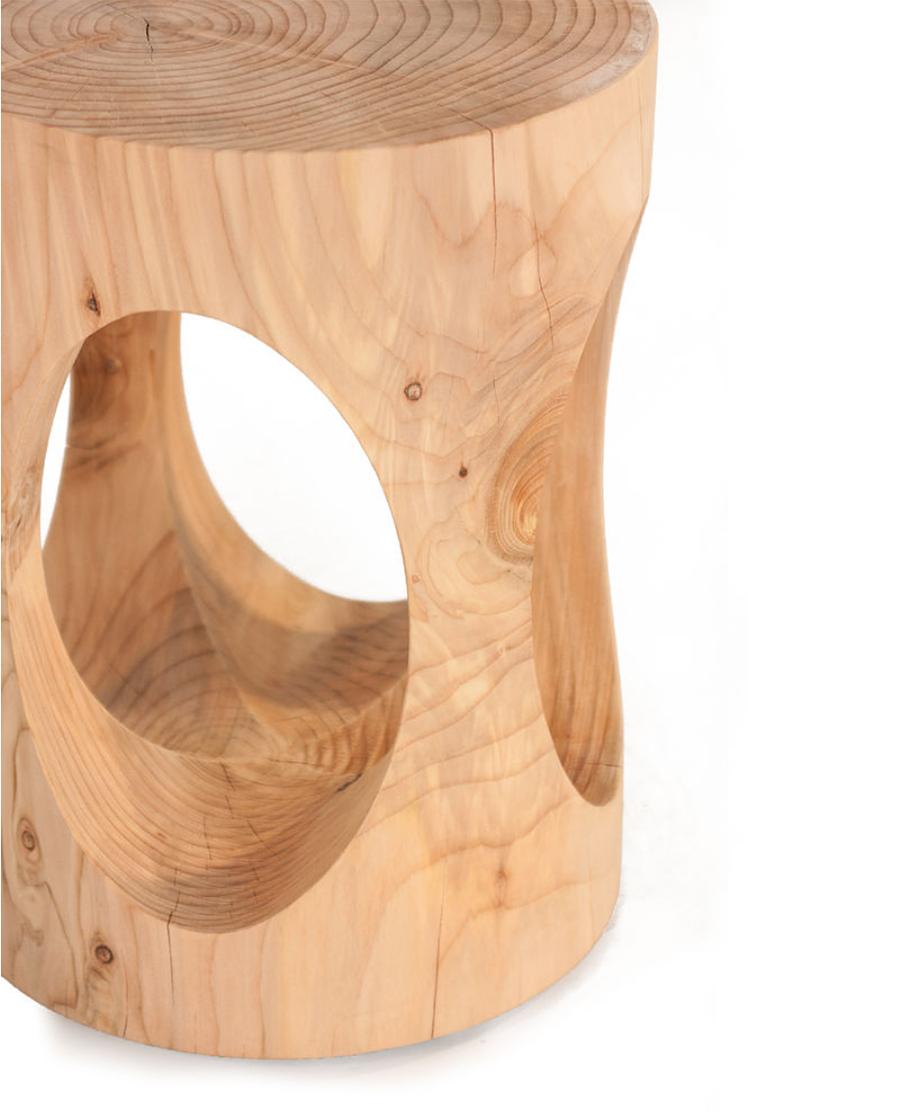 Cats Eyes Cedar Stool In New Condition For Sale In Paris, FR