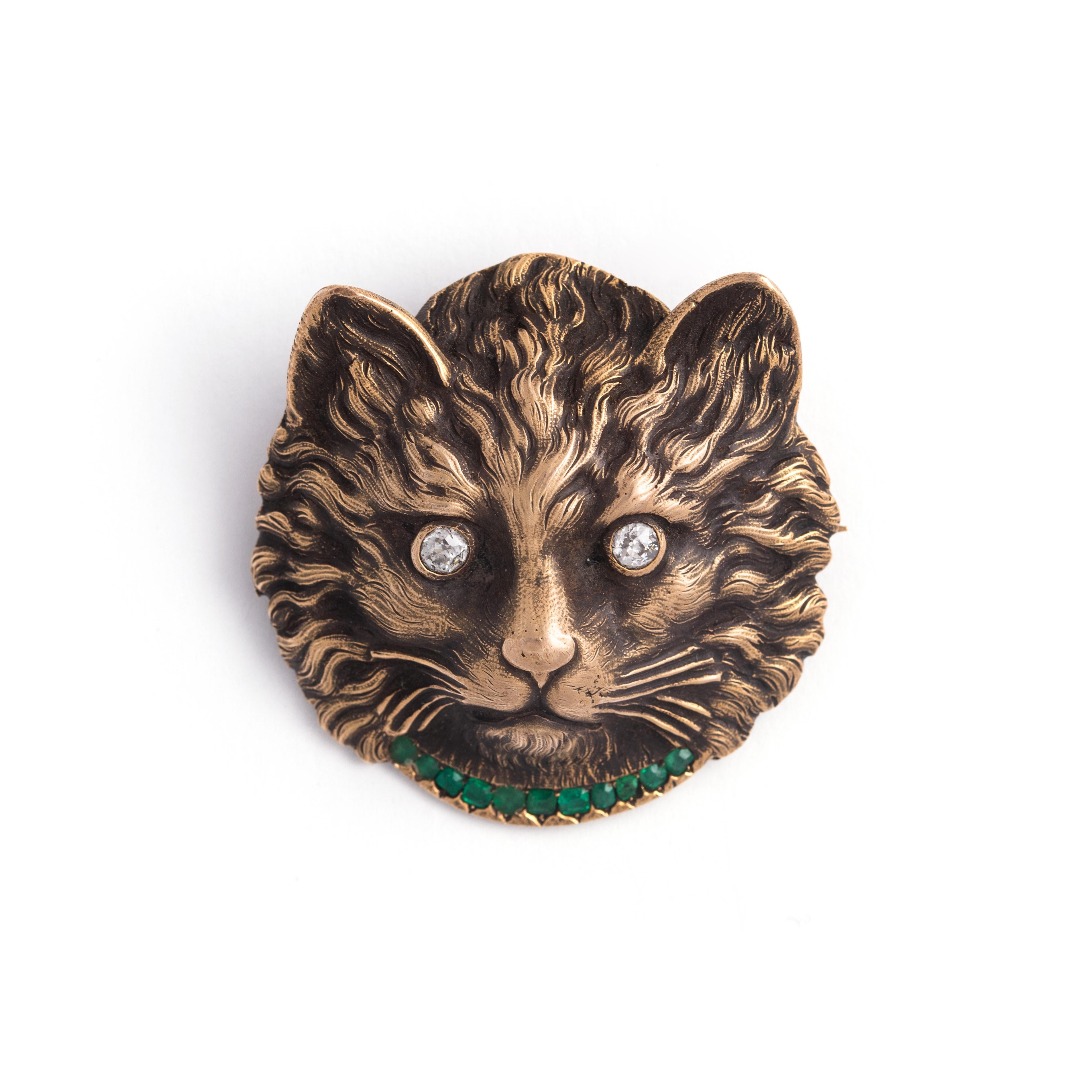 Art Nouveau Cat's face Diamond Emerald Brooch Early 20th Century For Sale