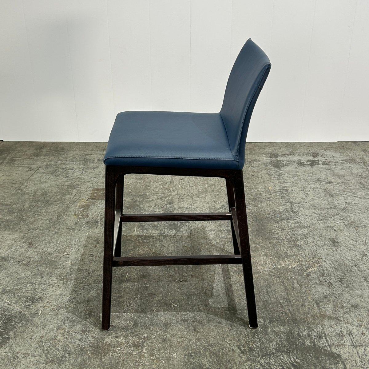 Cattelan Italia Arcadia Blue Leather Bar Stools by Paolo Cattelan, Set of Four (tabourets de bar en cuir bleu de Paolo Cattelan) en vente 8