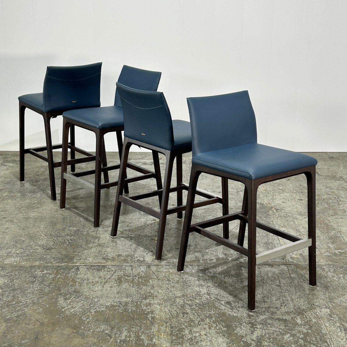 Cattelan Italia Arcadia Blue Leather Bar Stools by Paolo Cattelan, Set of Four (tabourets de bar en cuir bleu de Paolo Cattelan) en vente 10