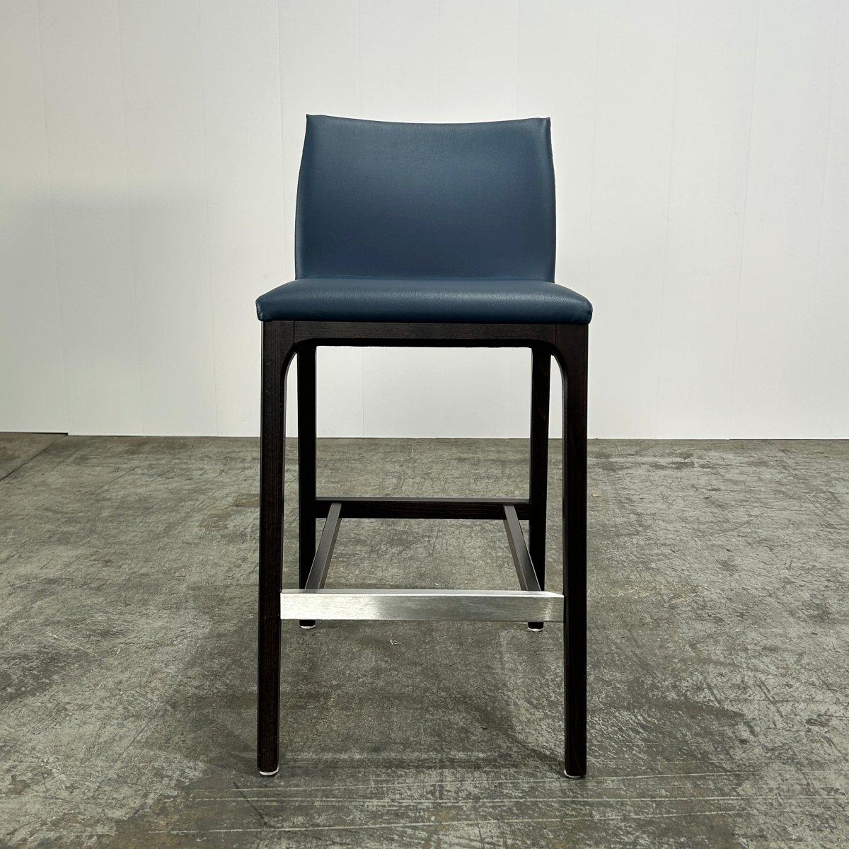 Moderne Cattelan Italia Arcadia Blue Leather Bar Stools by Paolo Cattelan, Set of Four (tabourets de bar en cuir bleu de Paolo Cattelan) en vente