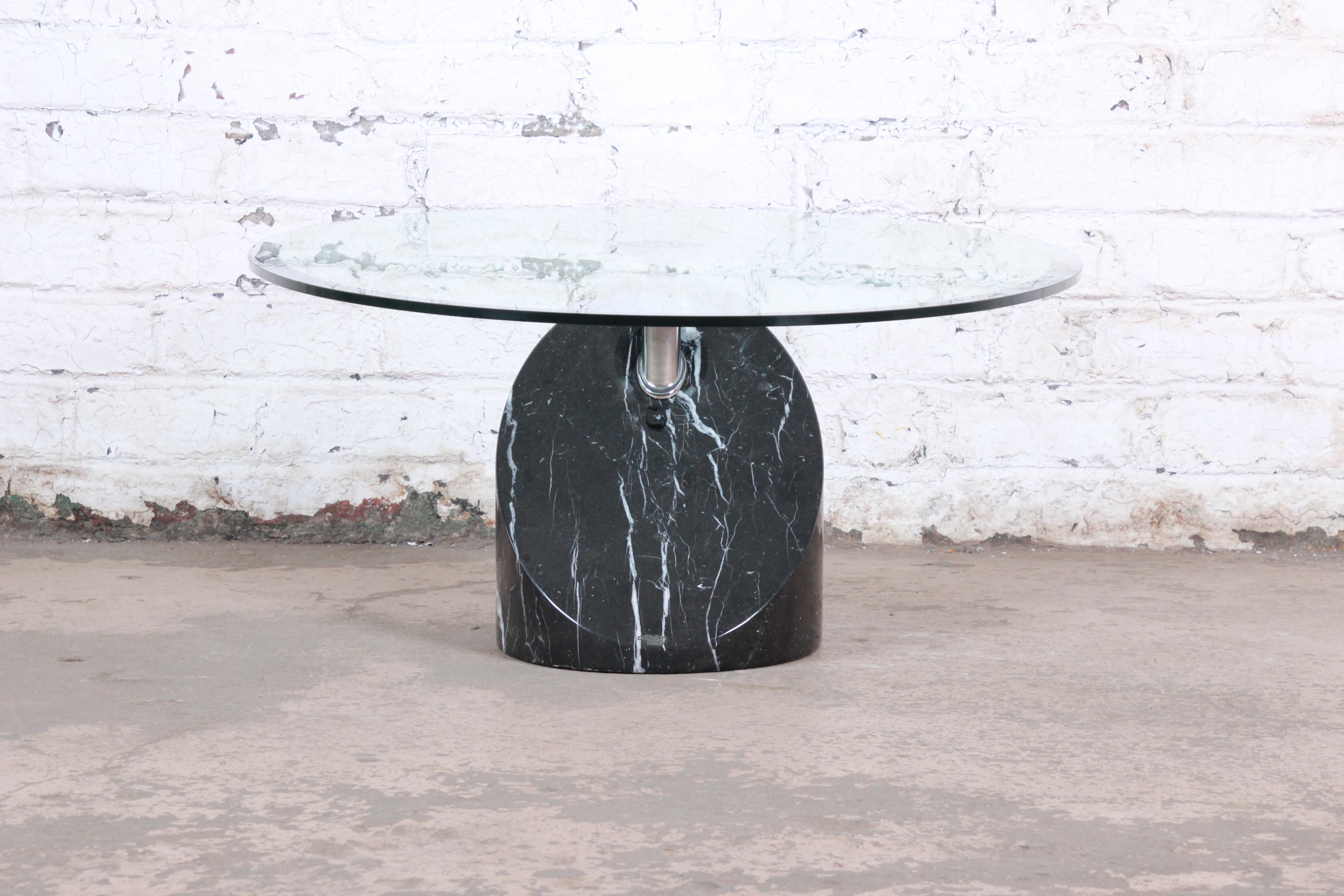 Late 20th Century Cattelan Italia Cantilevered Swiveling Marble and Glass Cocktail Table, 1970s
