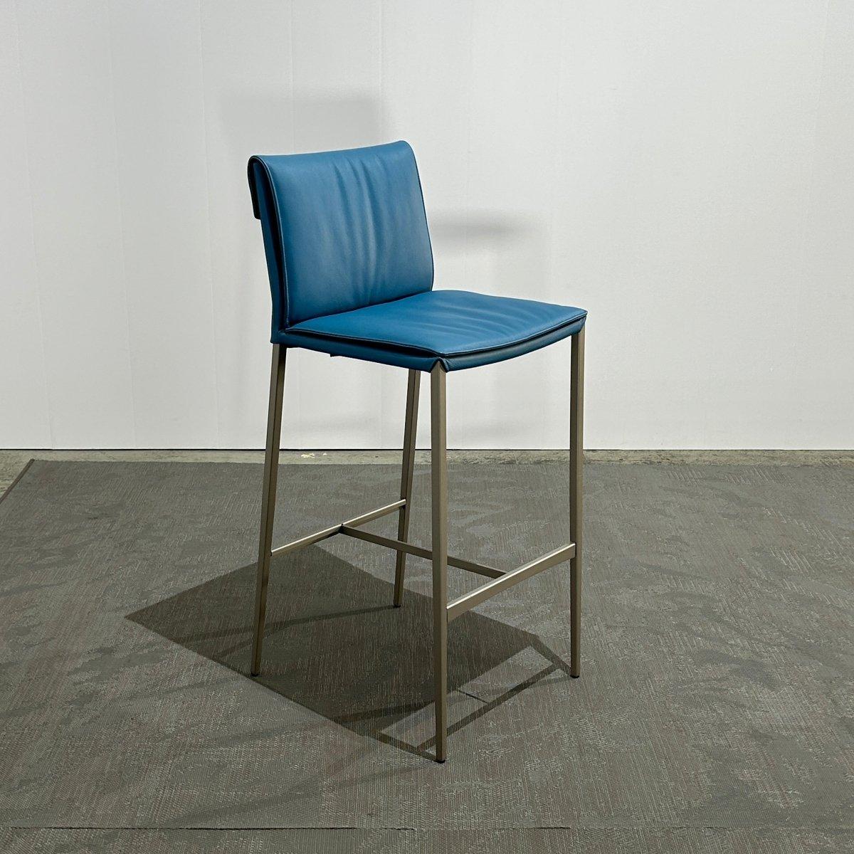 Introducing the stunning Isabel Stool by Cattelan Italia, a true statement piece for any luxury home. Crafted with the finest materials and exquisite attention to detail, this stool exudes elegance and sophistication. The unique design features a