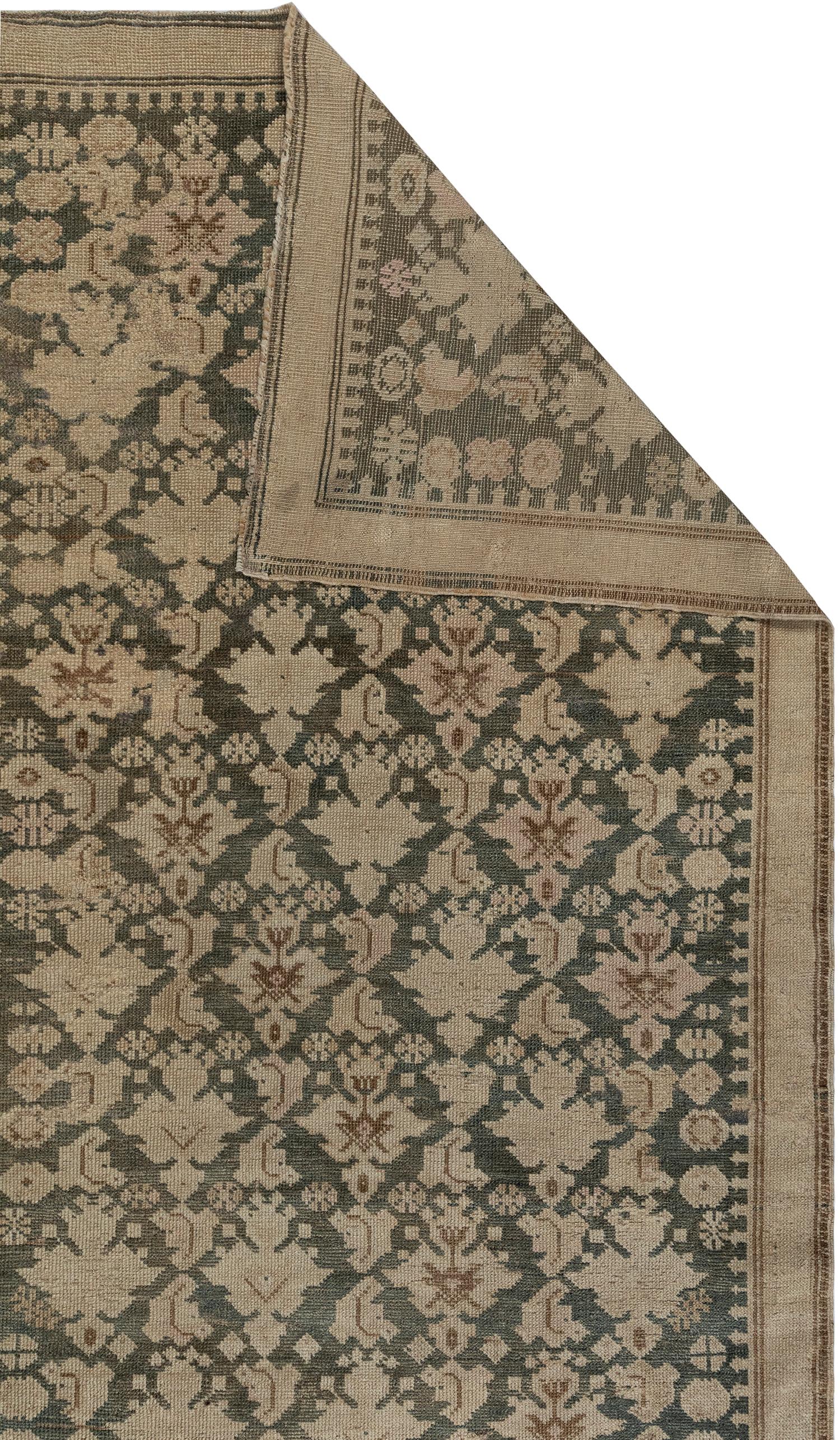 Runner antico caucasico con design tonale all-over in vendita 4