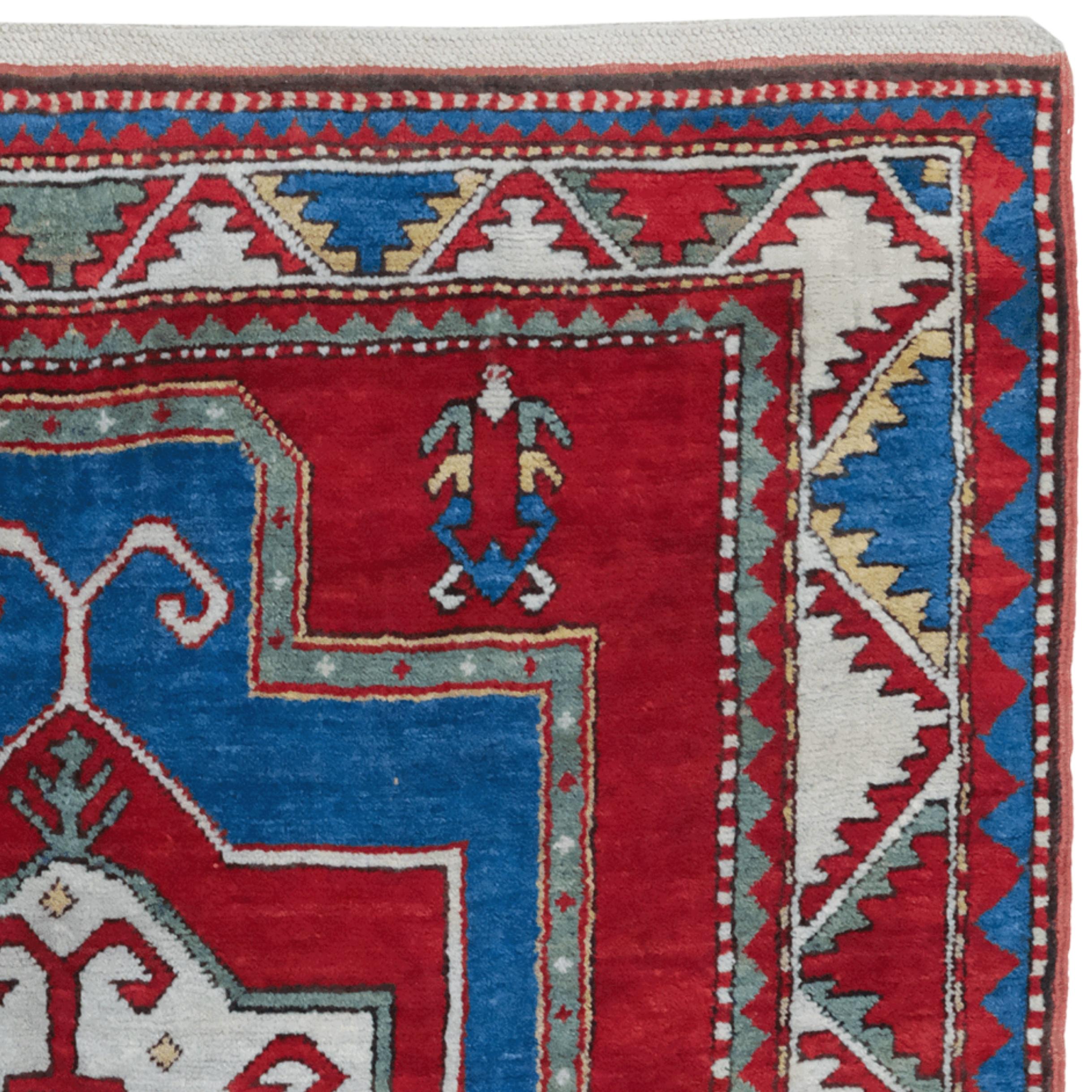 Caucasian Fahrola Prayer Rug In Good Condition For Sale In Sultanahmet, 34