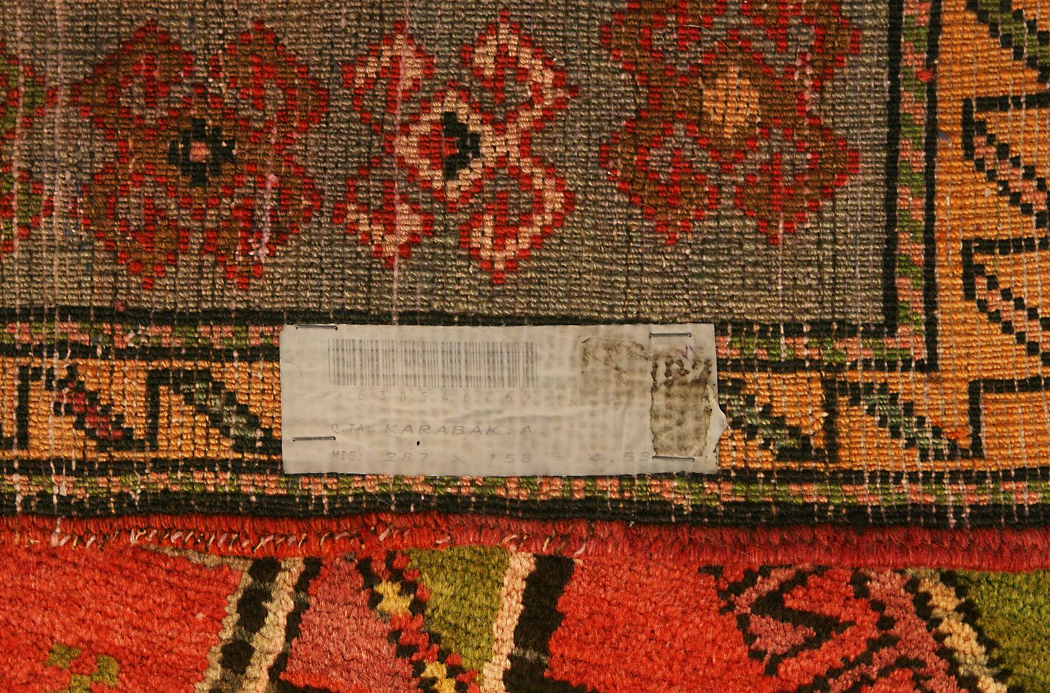 20ième siècle Tapis caucasien Karabakh (Qarabag), 1950-1970 en vente