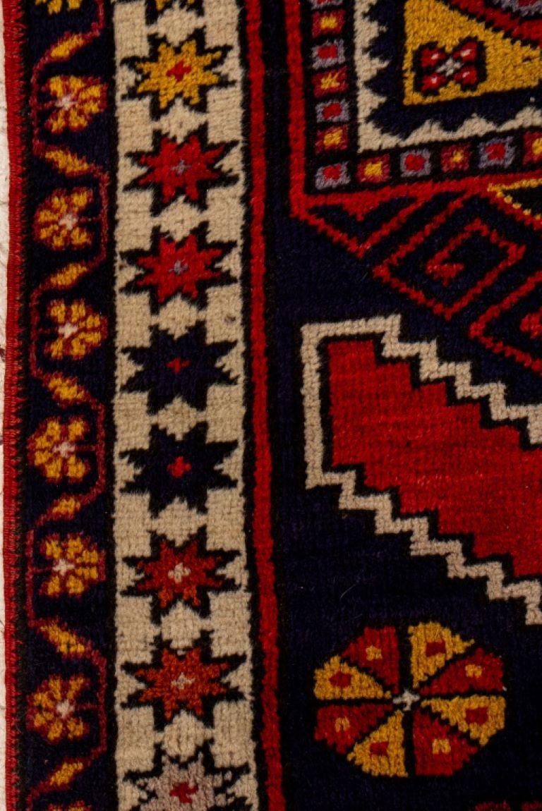 Wool Caucasian Kilim Rug, 6' 9