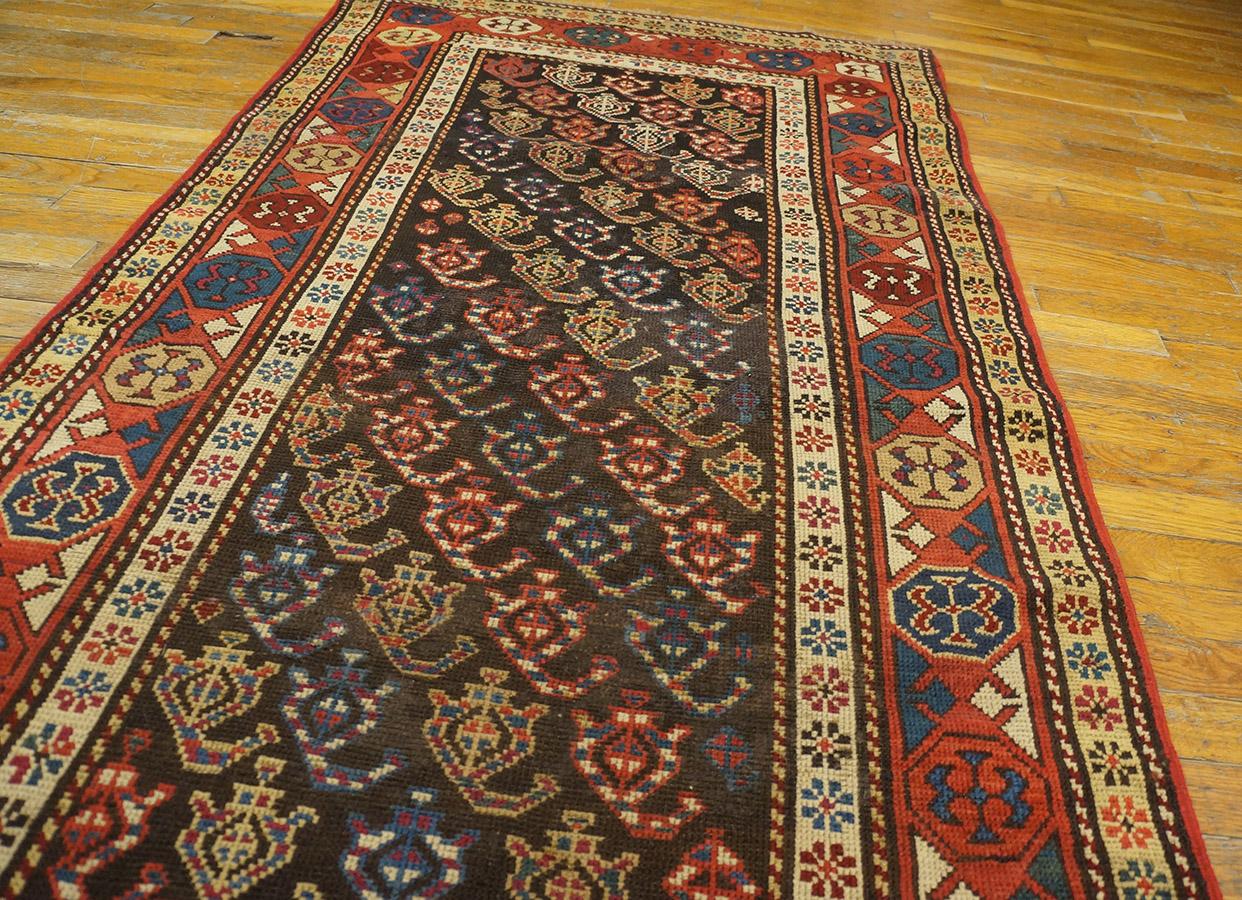 Tapis Moghan du début du 20ème siècle ( 3' x 9'6