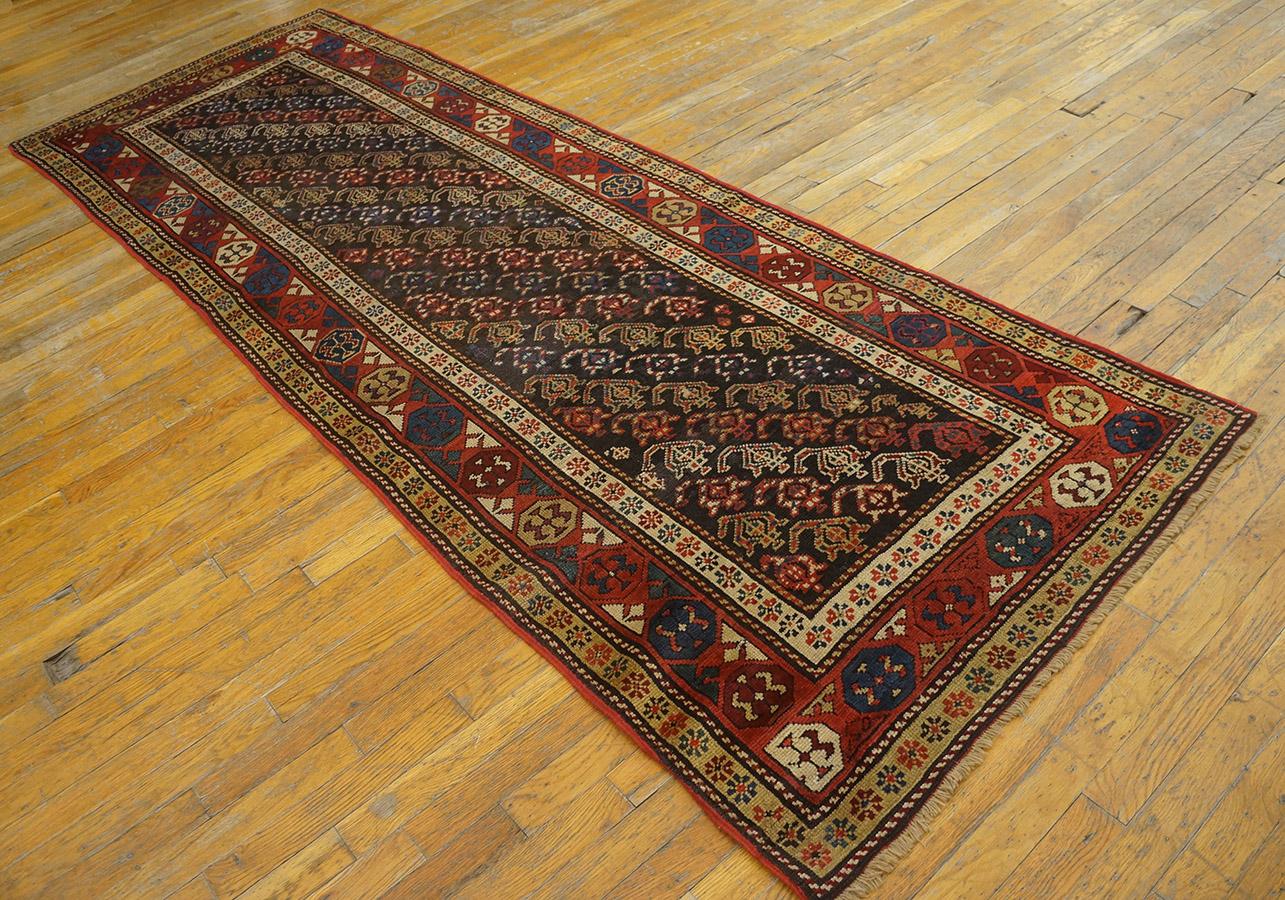 Caucasien Tapis Moghan du début du 20ème siècle ( 3' x 9'6