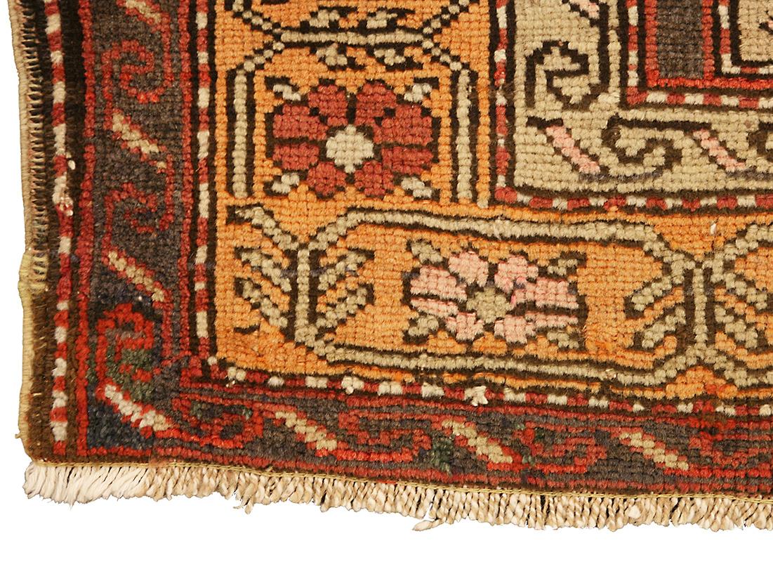 Caucasian Kabistan Rug  282 × 143 cm
This striking Caucasian Kabistan rug, measuring 282 × 143 cm, is a superb example of the rich weaving tradition of the Caucasus. Kabistan rugs are celebrated for their geometric strength and bold use of color,