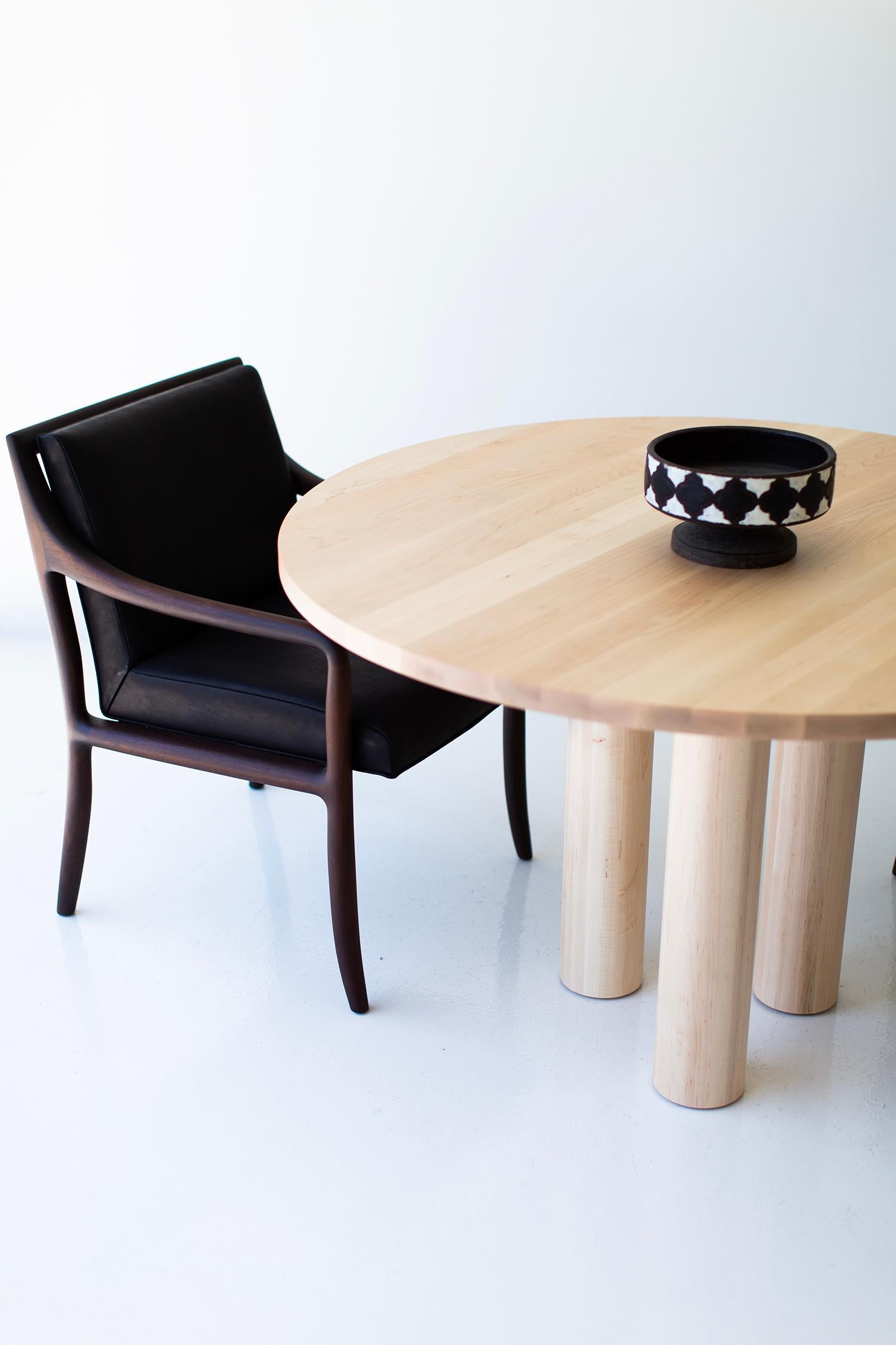Moderne Table de salle à manger Bertu, table de salle à manger ronde moderne, table de salle à manger, érable, Cava en vente