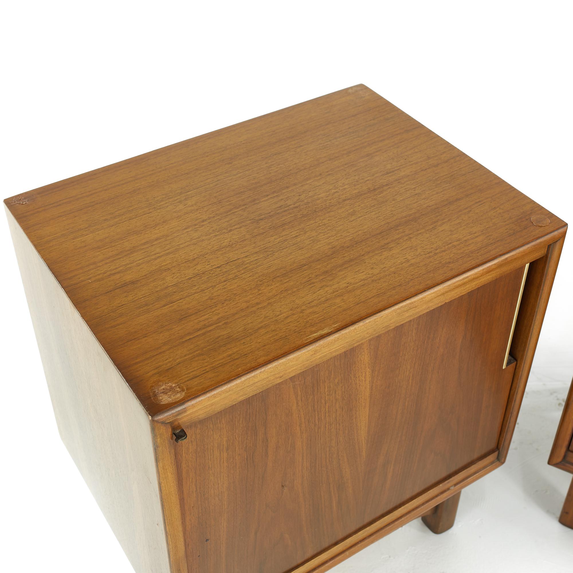 Chrome Cavalier Furniture Midcentury Walnut Nightstand, Pair For Sale