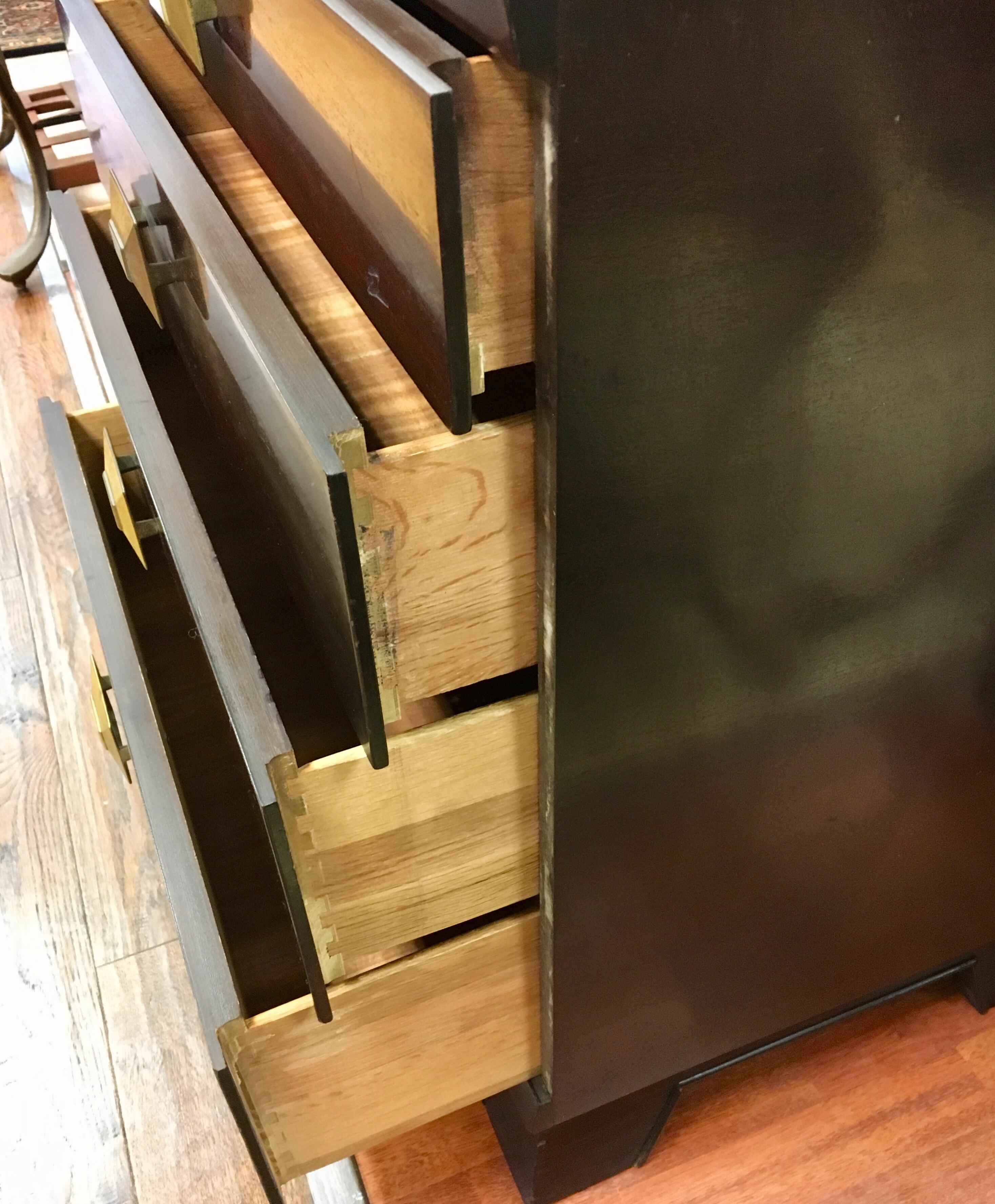 Cavalier Mid-Century Modern Mahogany Eight-Drawer Dresser Chest 2