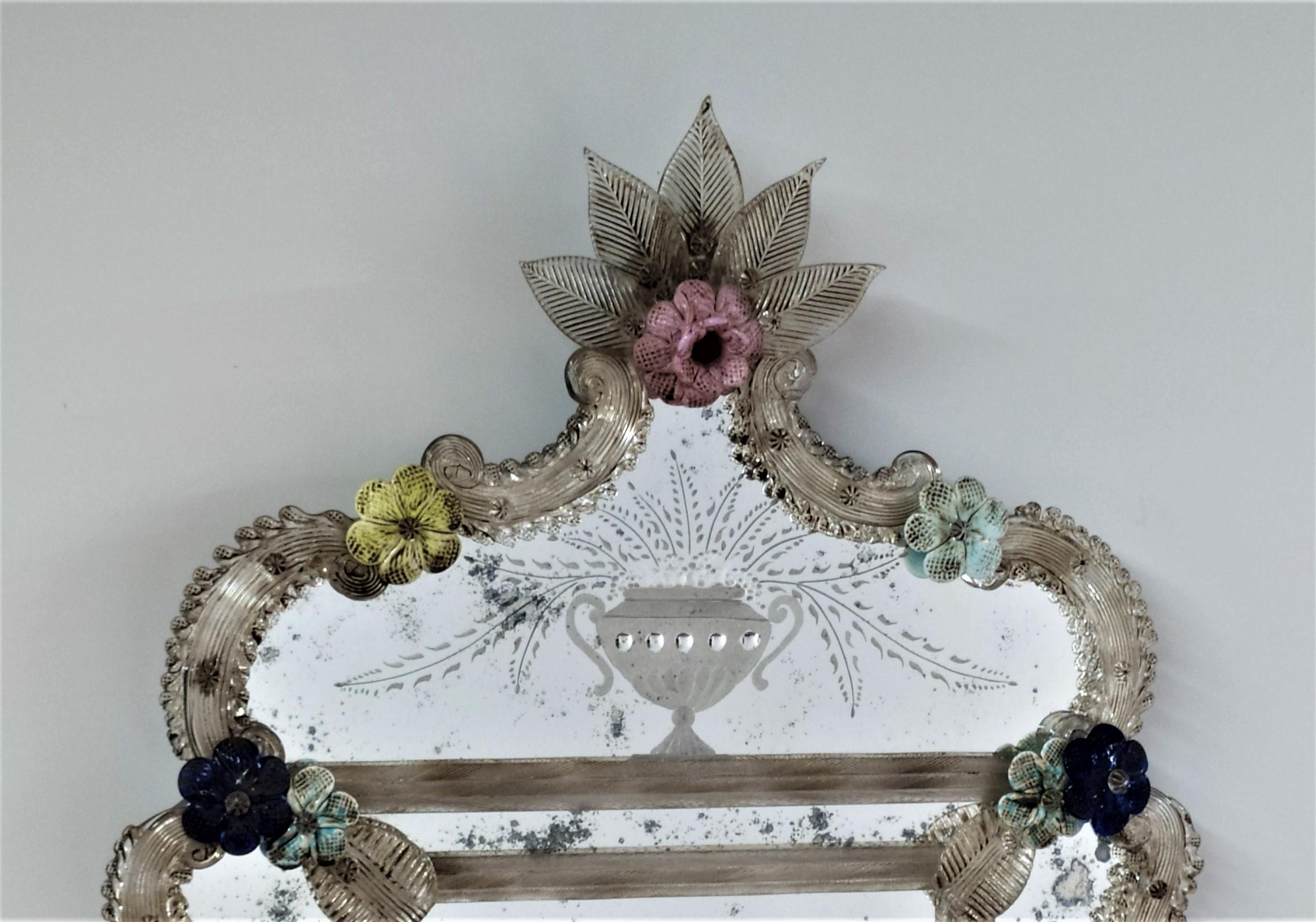 „Cavaliere“ Reproduktion eines venezianischen Spiegels von Fratelli Tosi Murano (Sonstiges) im Angebot