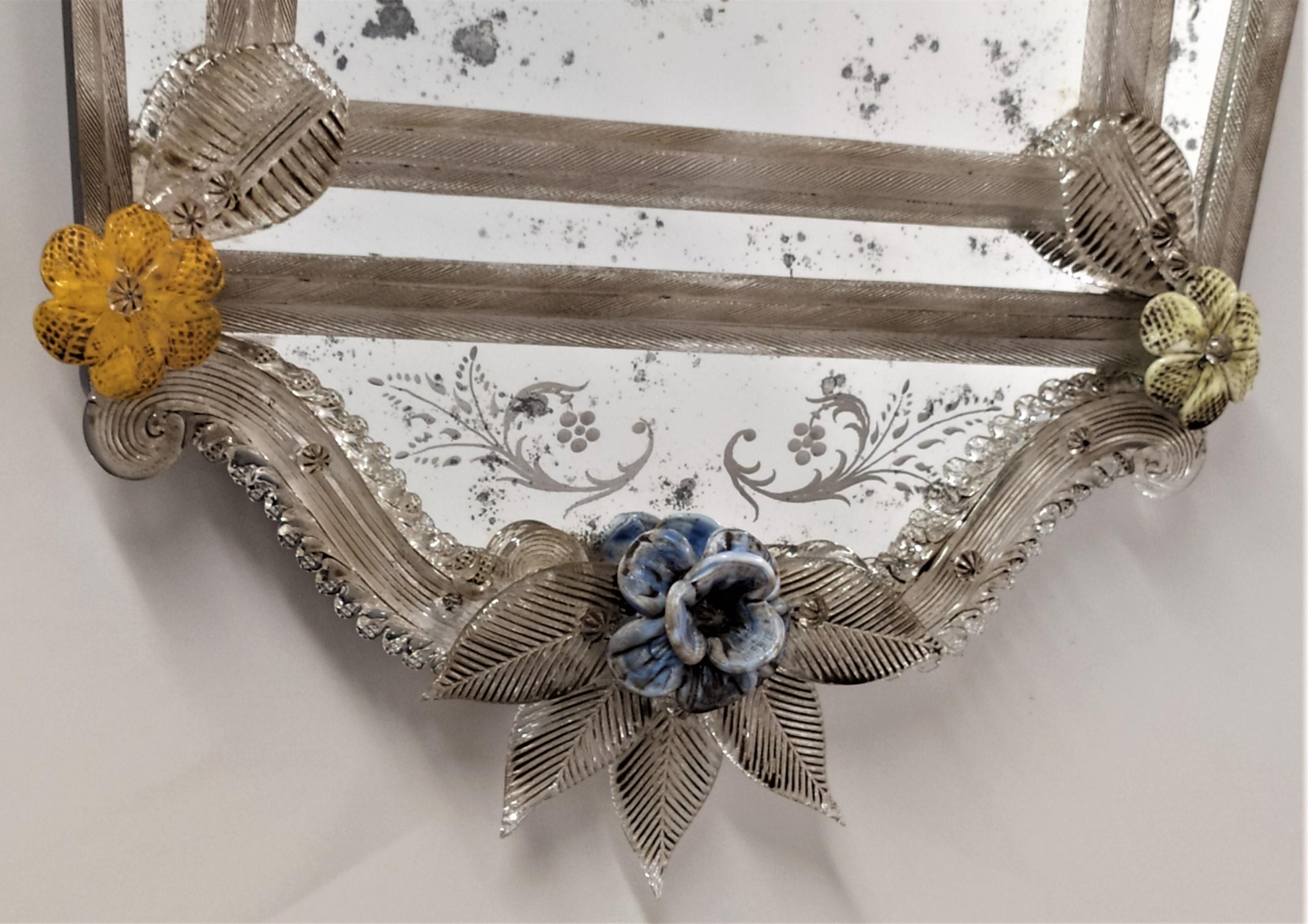 „Cavaliere“ Reproduktion eines venezianischen Spiegels von Fratelli Tosi Murano (Handgefertigt) im Angebot