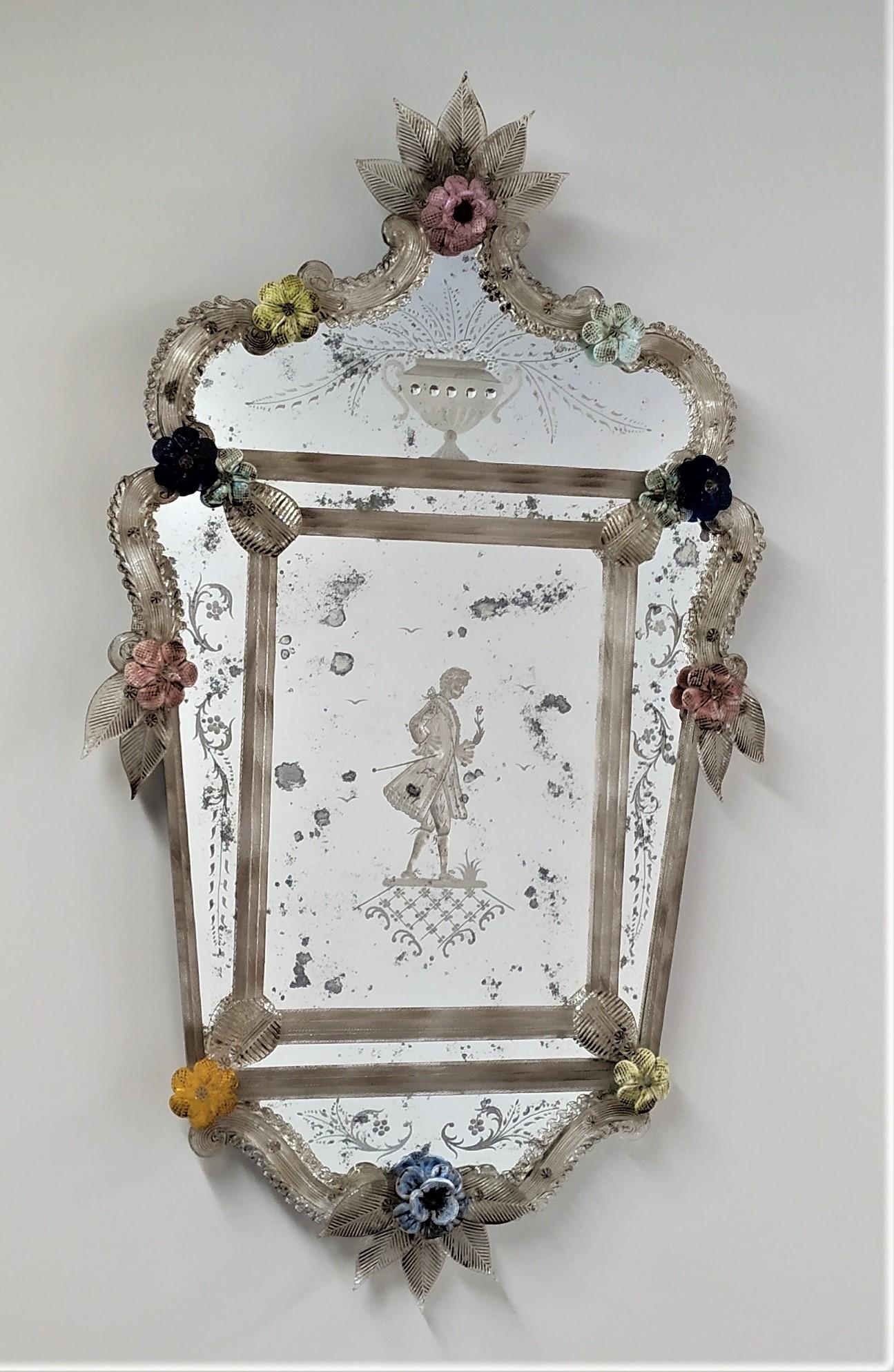 „Cavaliere“ Reproduktion eines venezianischen Spiegels von Fratelli Tosi Murano im Zustand „Neu“ im Angebot in Murano Venezia, IT
