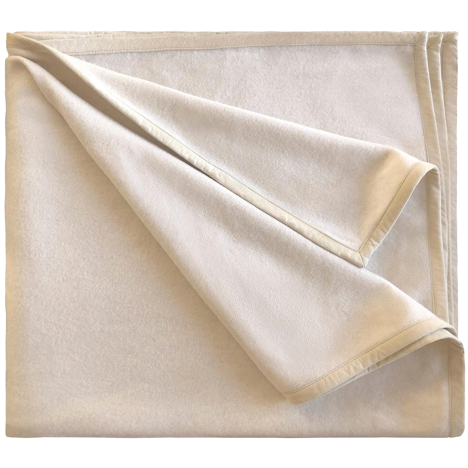 21st Century "Pure" Cashmere and Silk White Throw with Suede Edging For Sale