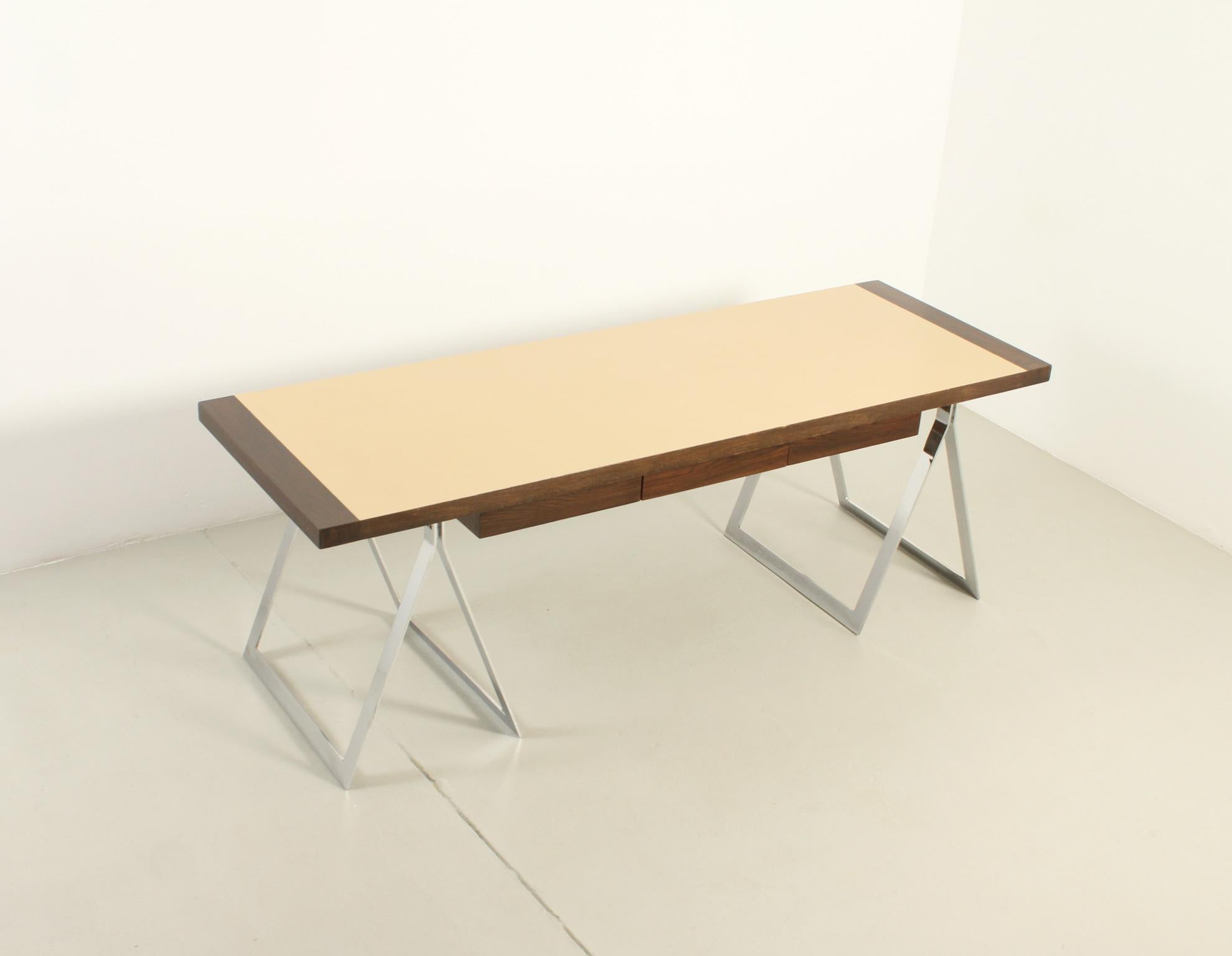 Cavalletto-Schreibtisch von Kazuhide Takahama für MYC-Gavina, 1970 im Angebot 5