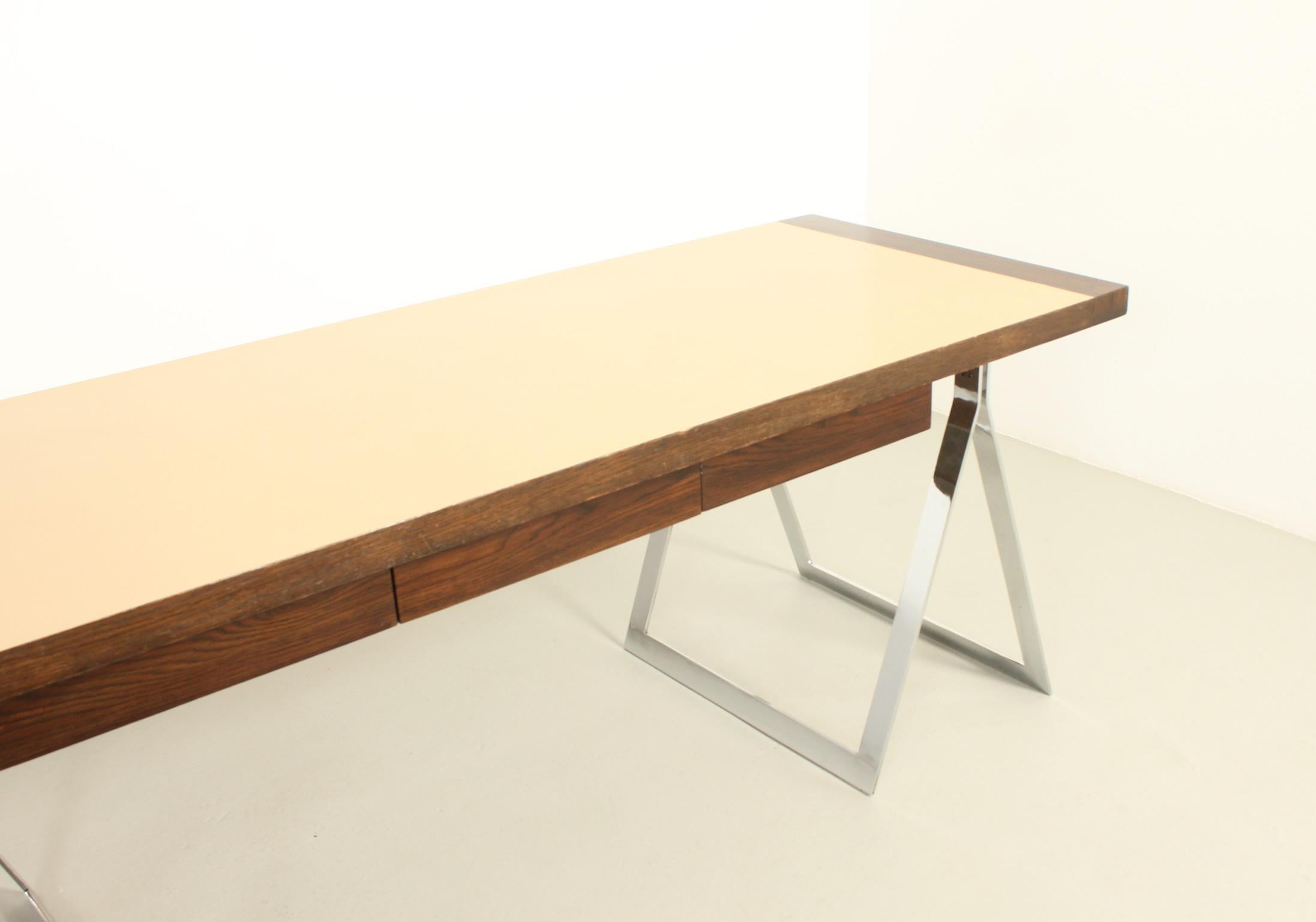 Cavalletto Desk by Kazuhide Takahama for Myc-Gavina, 1970 In Good Condition In Barcelona, ES